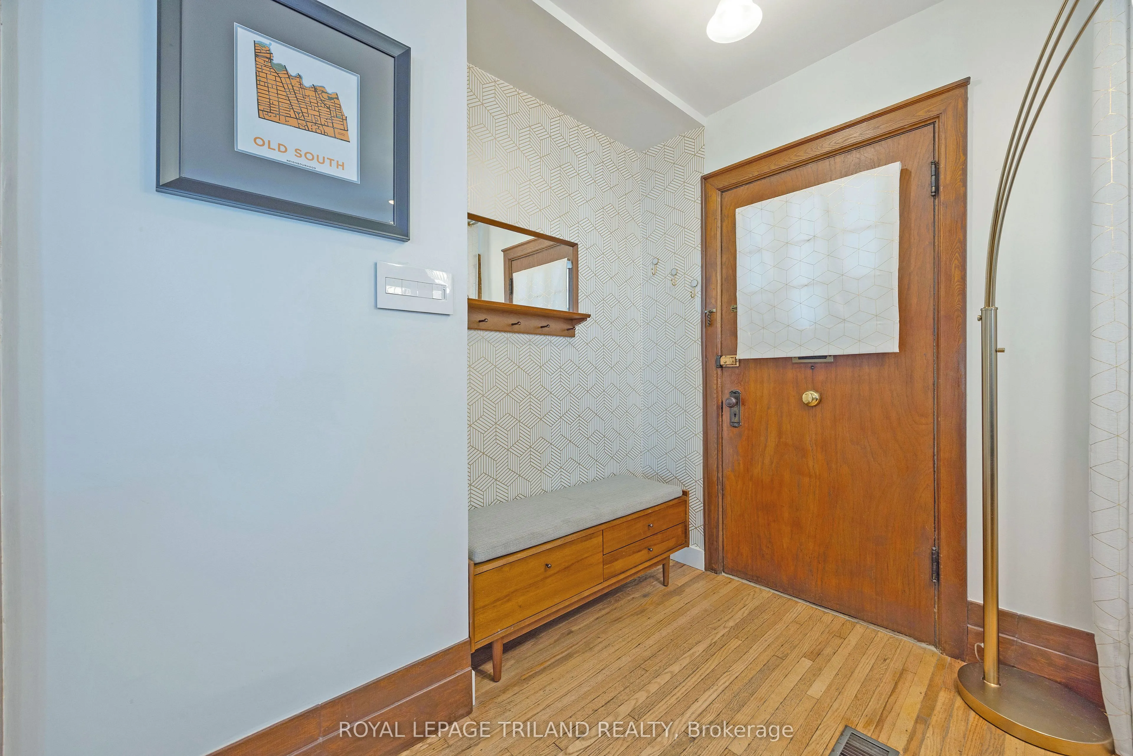 8 McKenzie Avenue