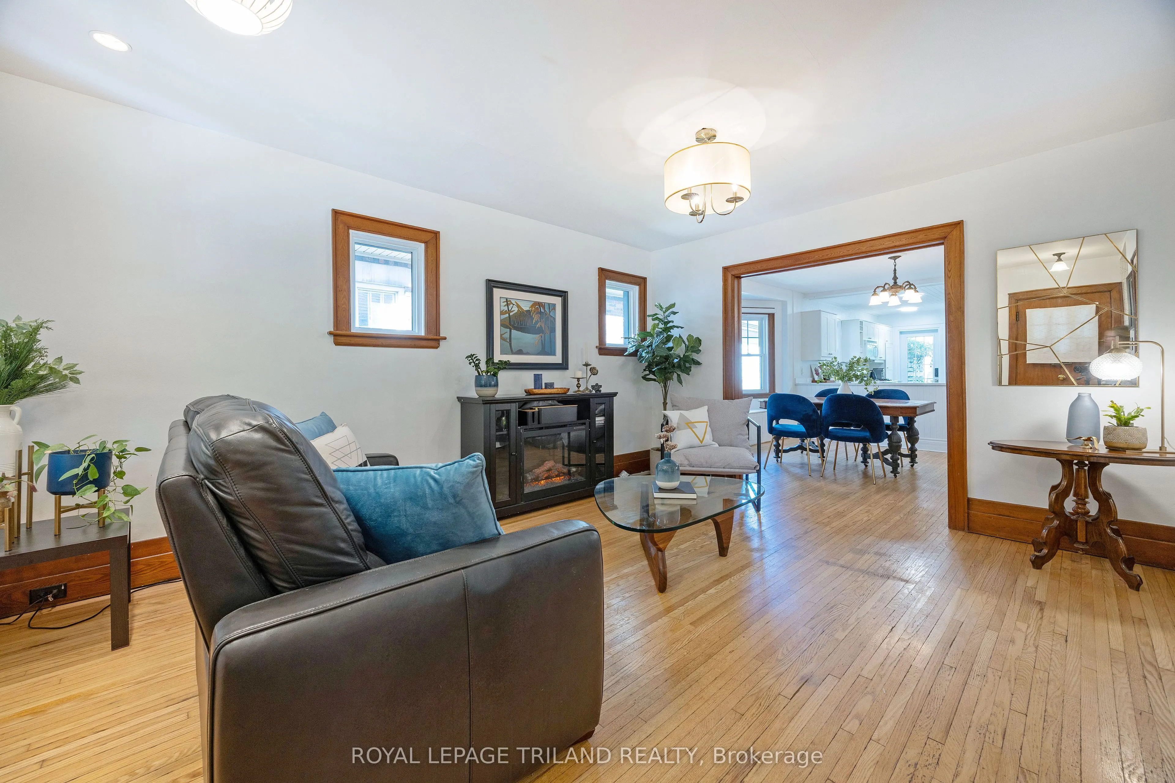 8 McKenzie Avenue