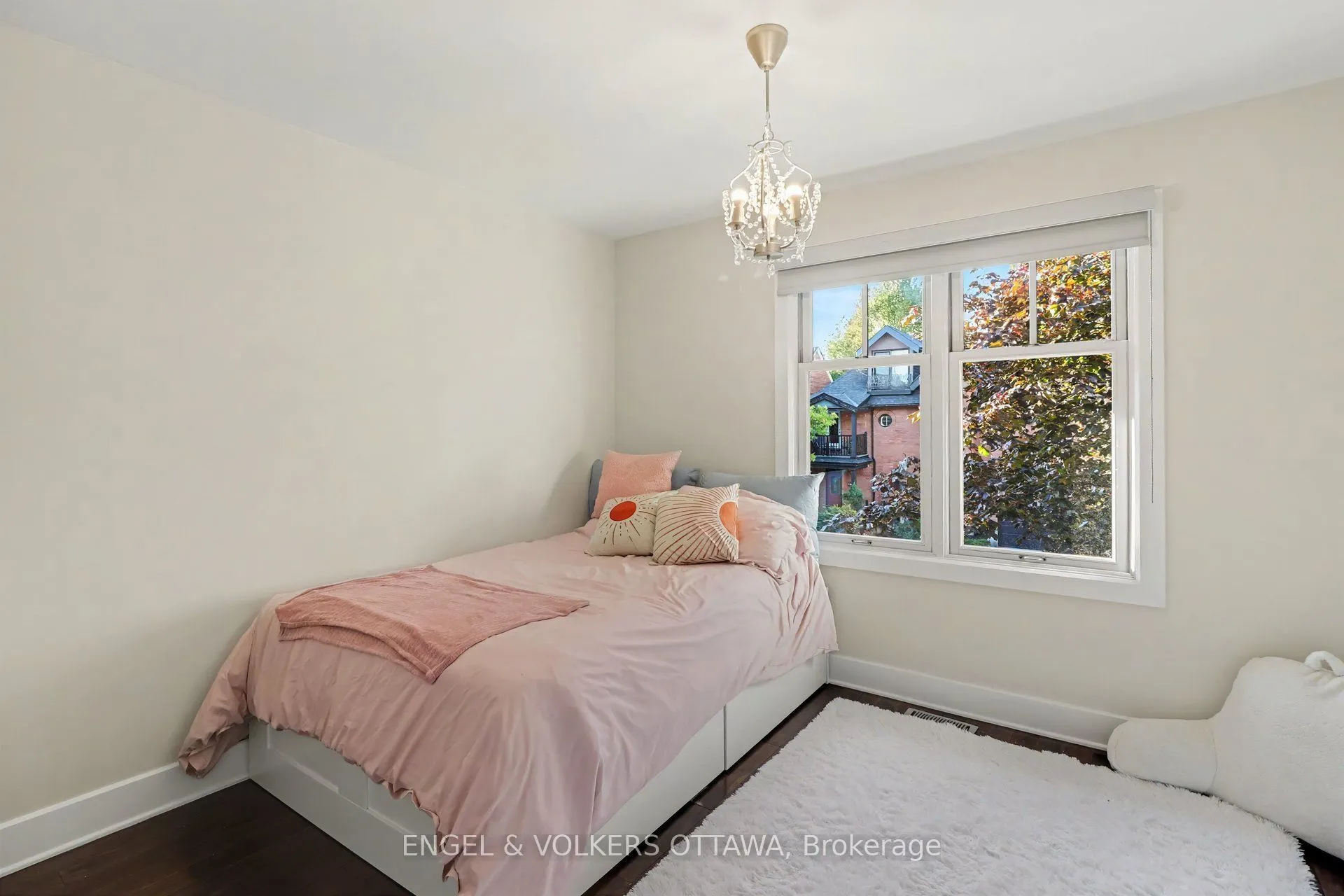26 Melgund Avenue
