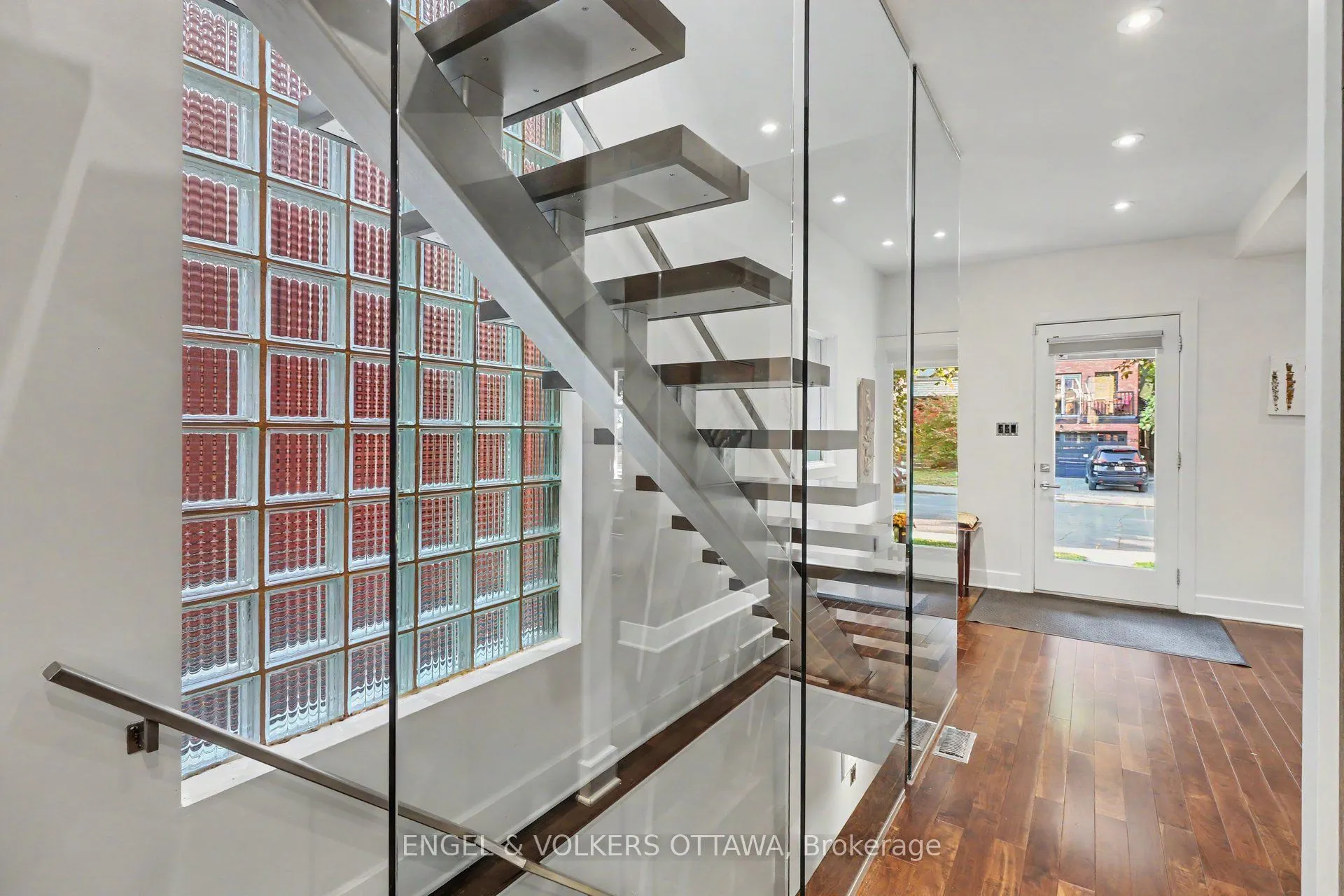 26 Melgund Avenue