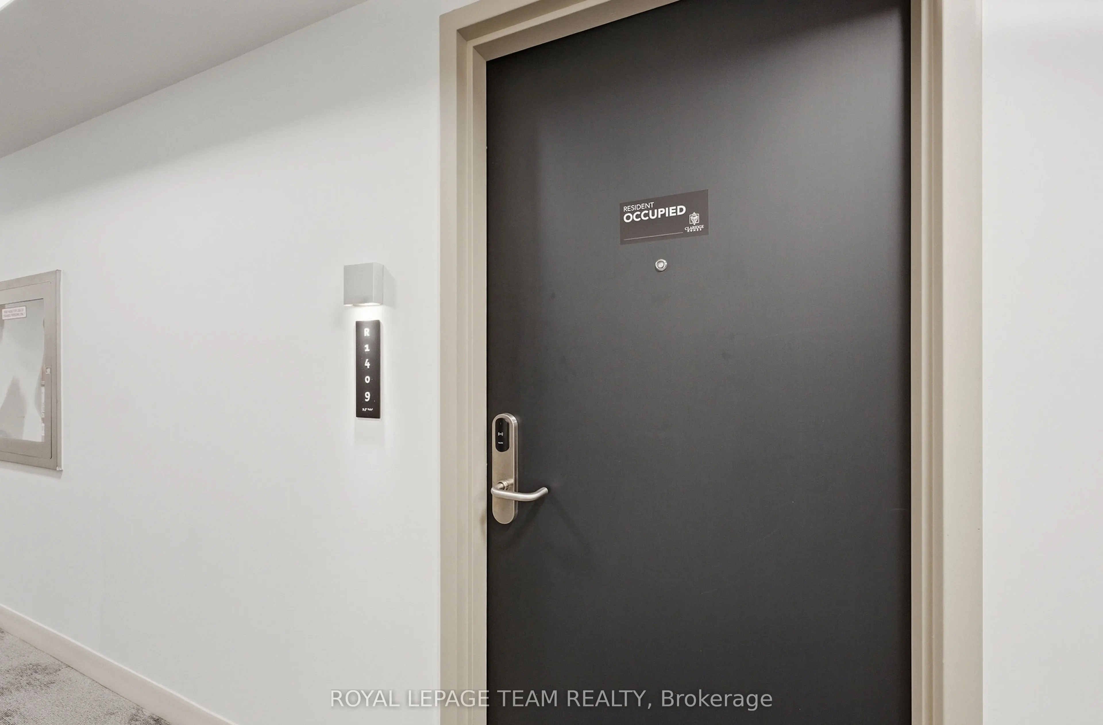 180 George Street #1409