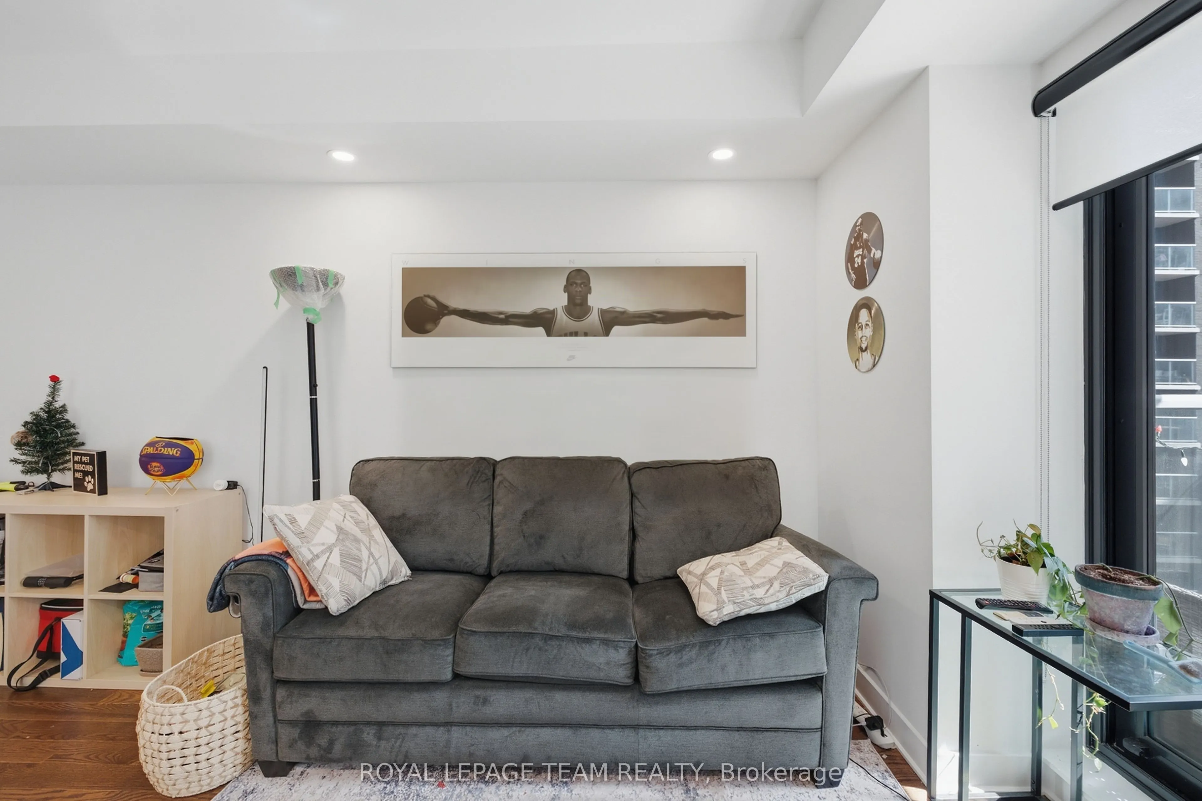 180 George Street #1409