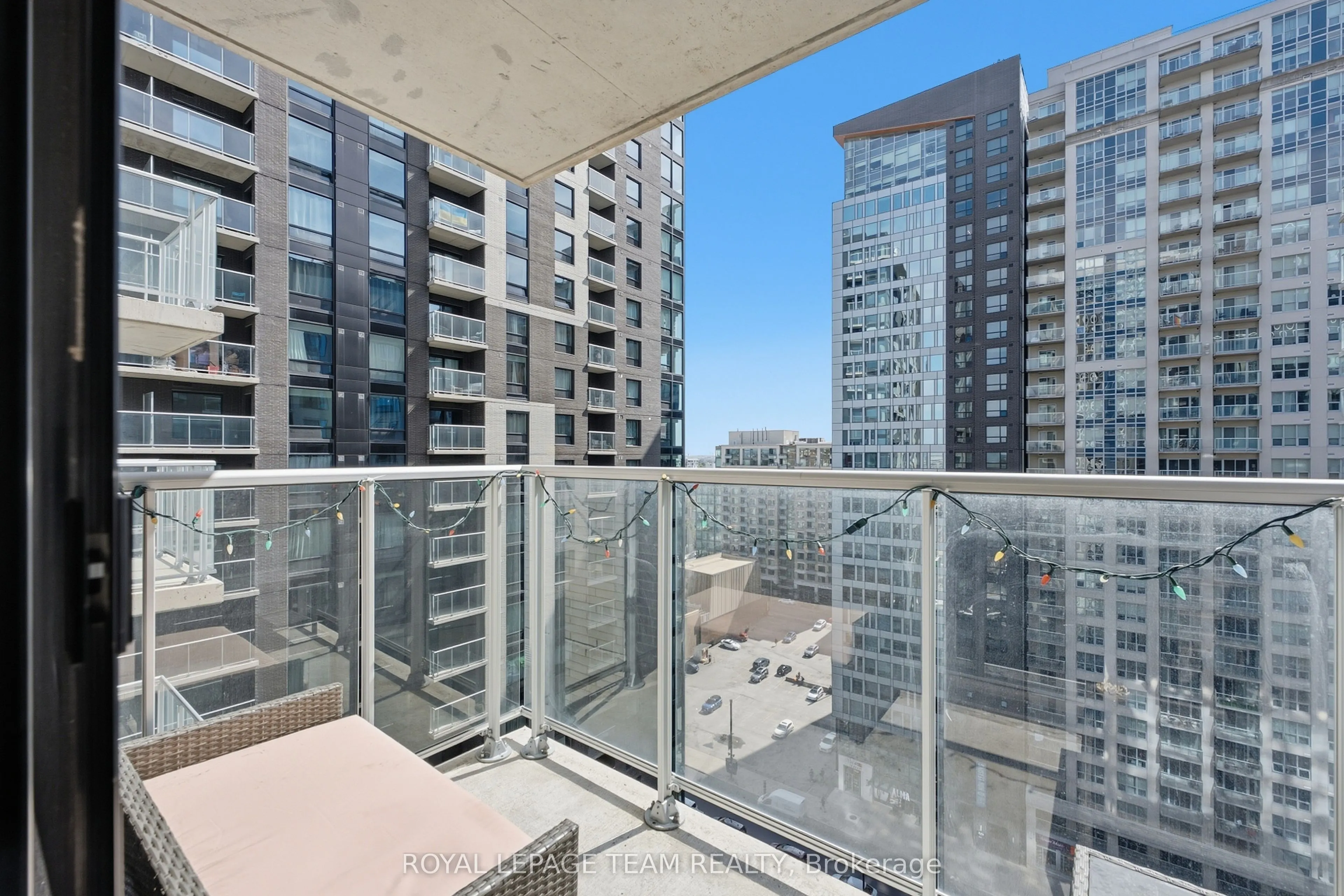180 George Street #1409