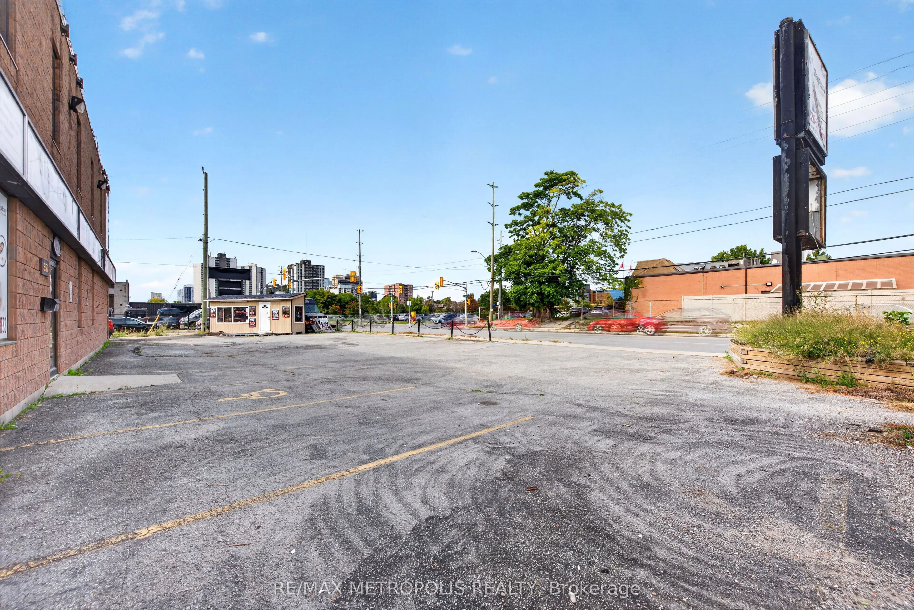 551 York Street