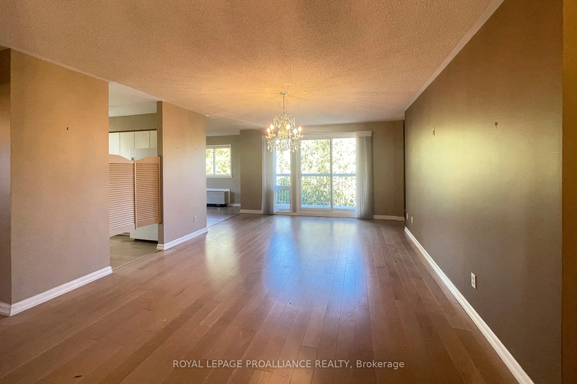 1099 Clonsilla Avenue #312A