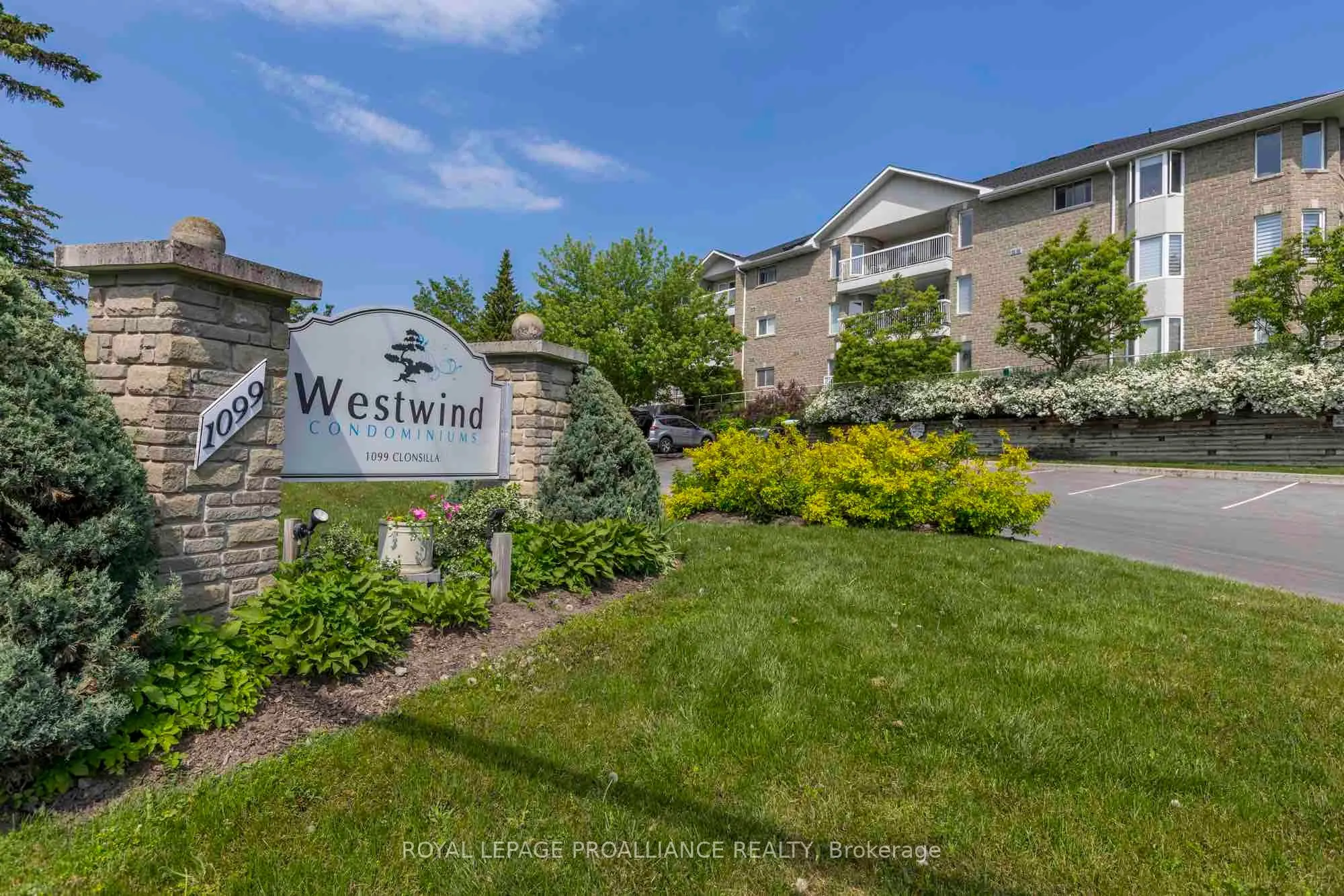 1099 Clonsilla Avenue #312A