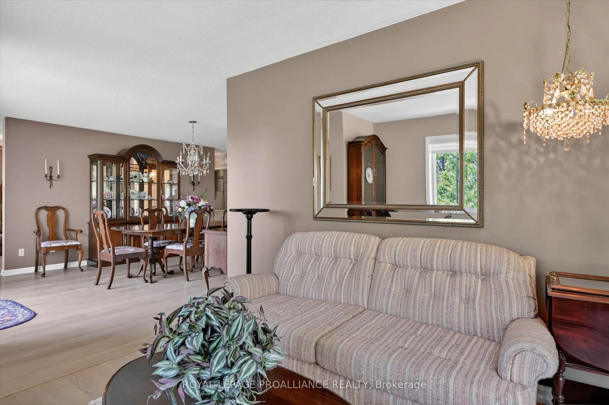1099 Clonsilla Avenue #312A