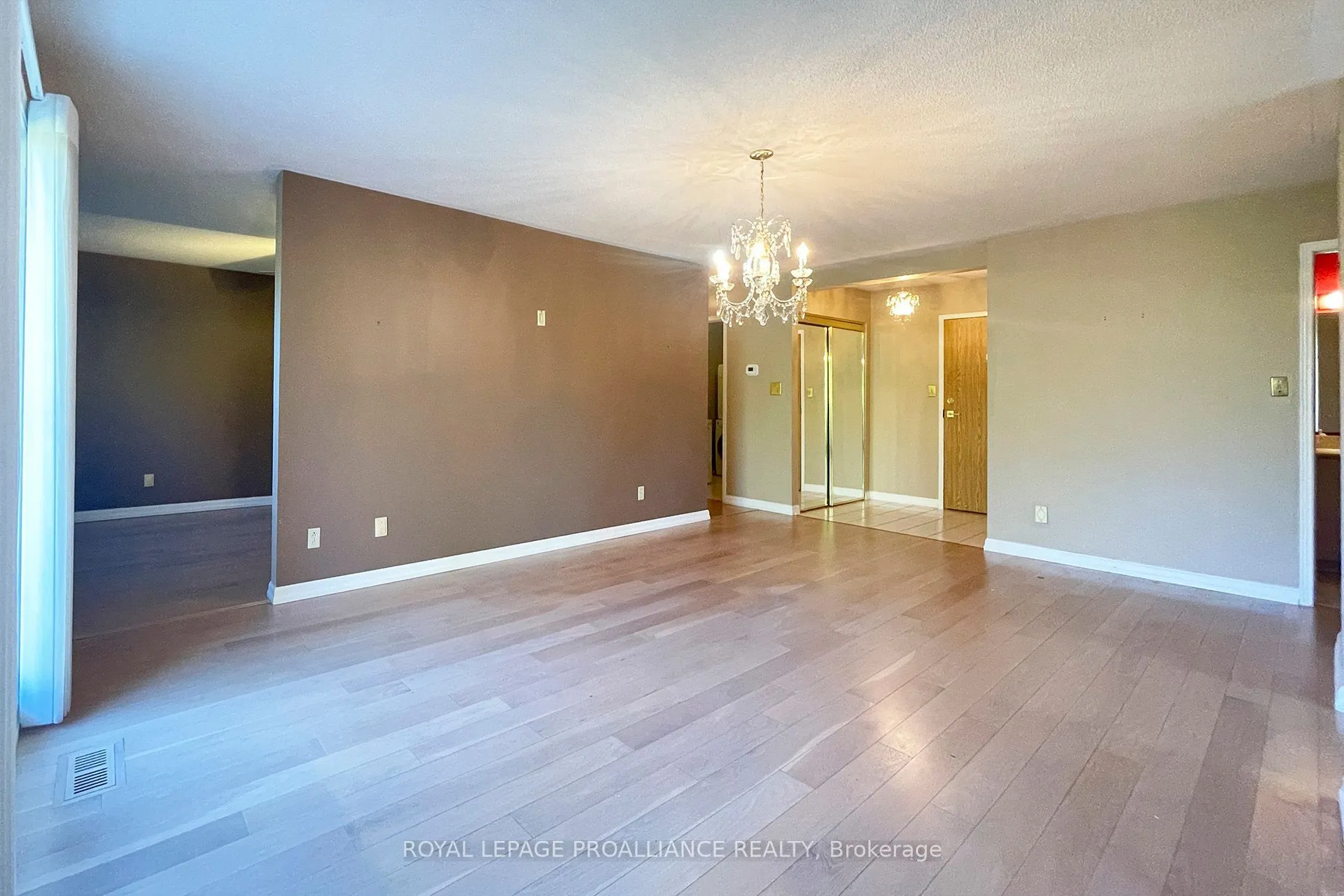 1099 Clonsilla Avenue #312A