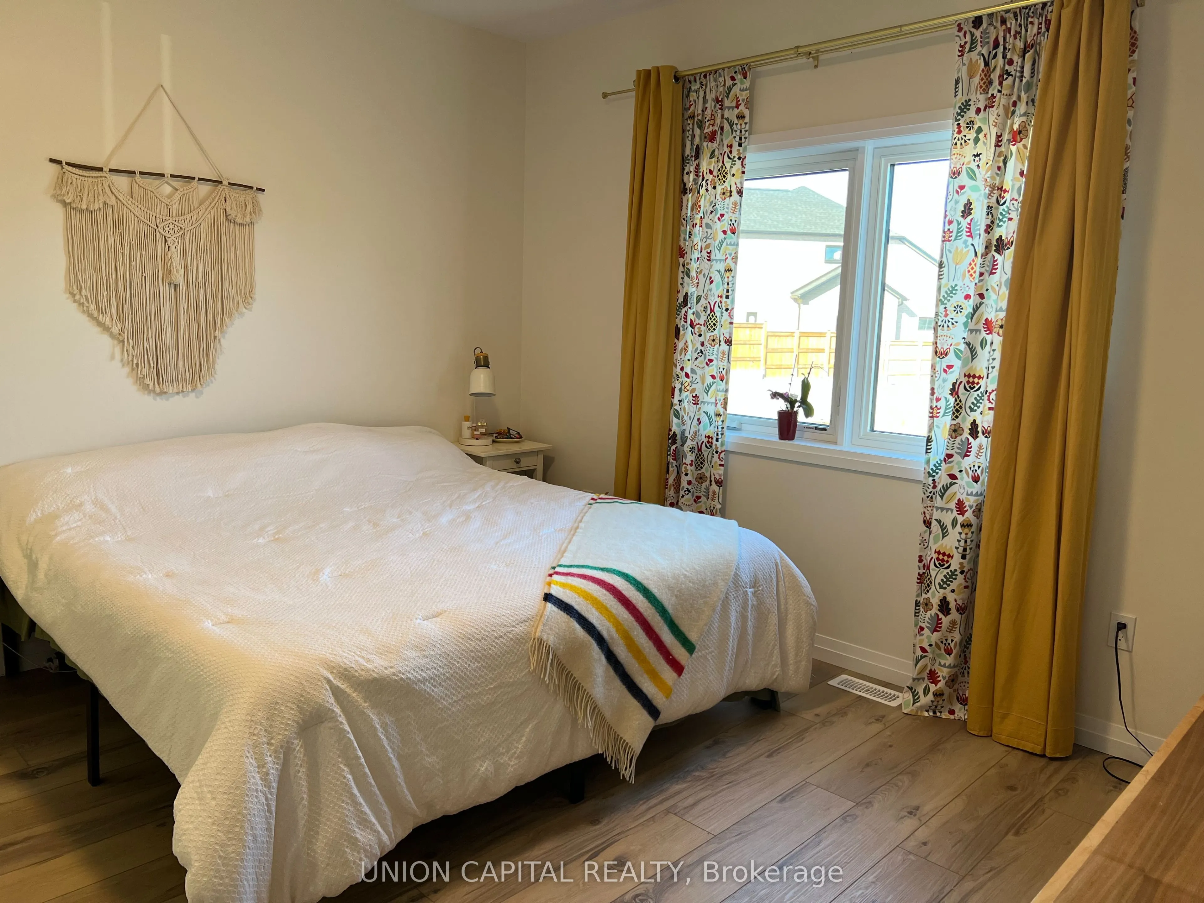 6 Painted Skimmer Place
