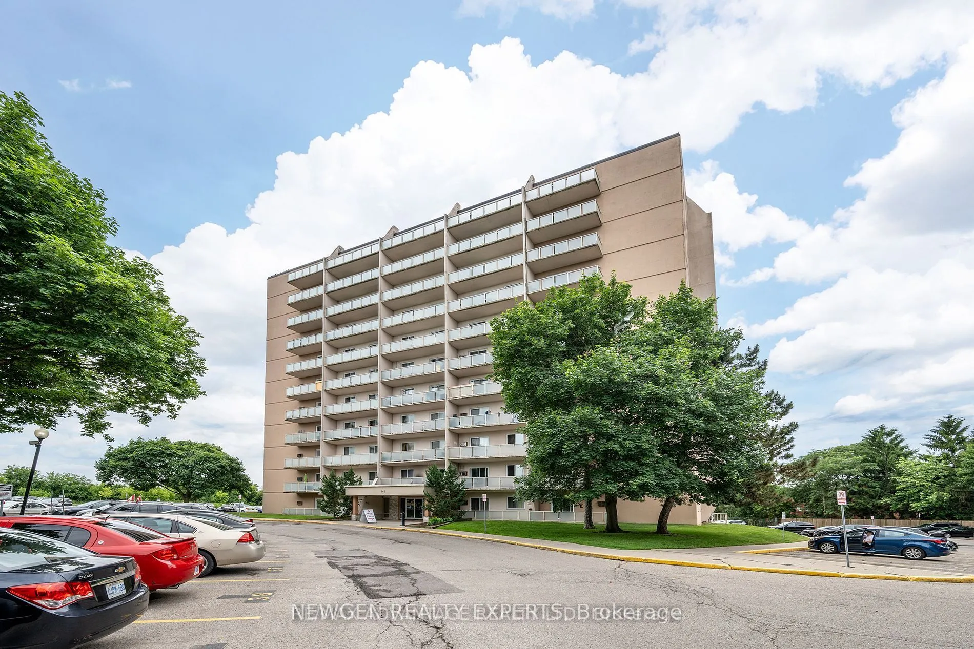563 MORNINGTON Avenue #606