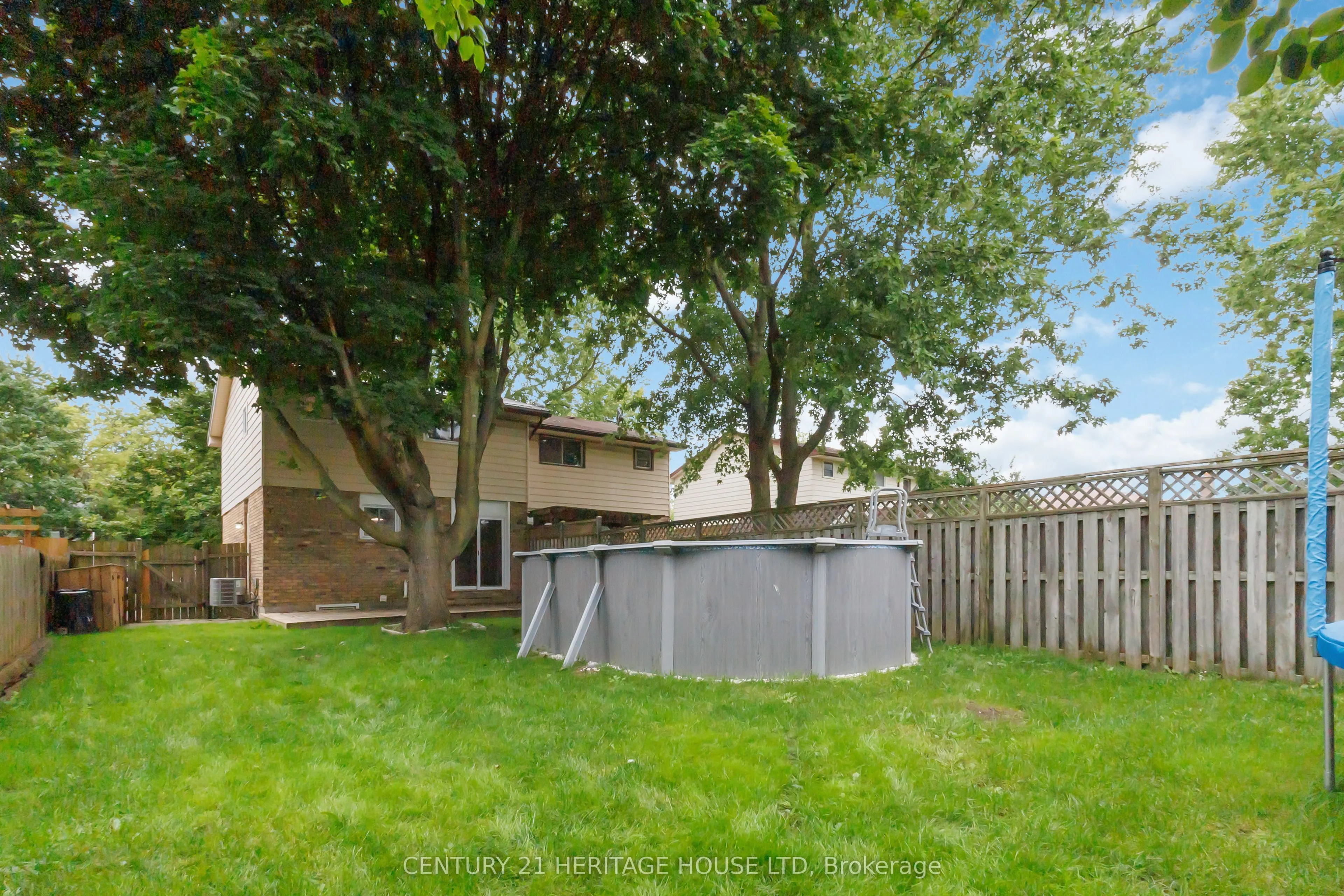44 Sasha Crescent