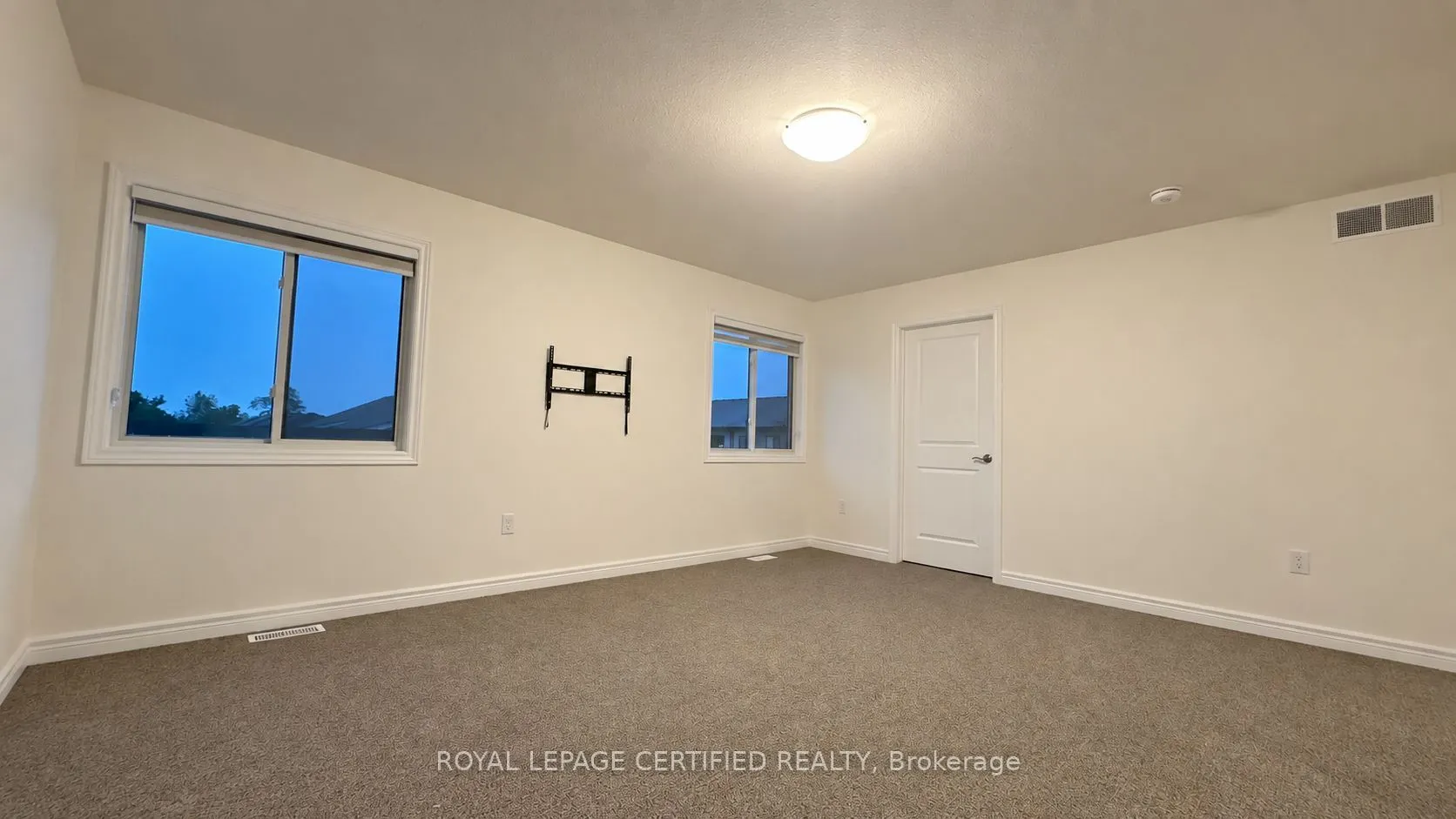 11 ALICIA Crescent