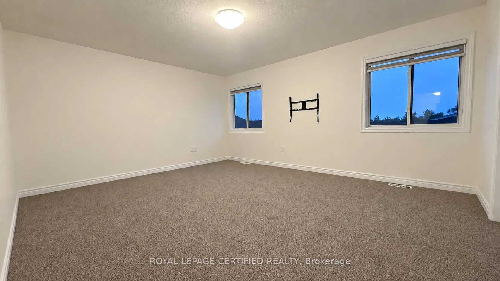 11 ALICIA Crescent