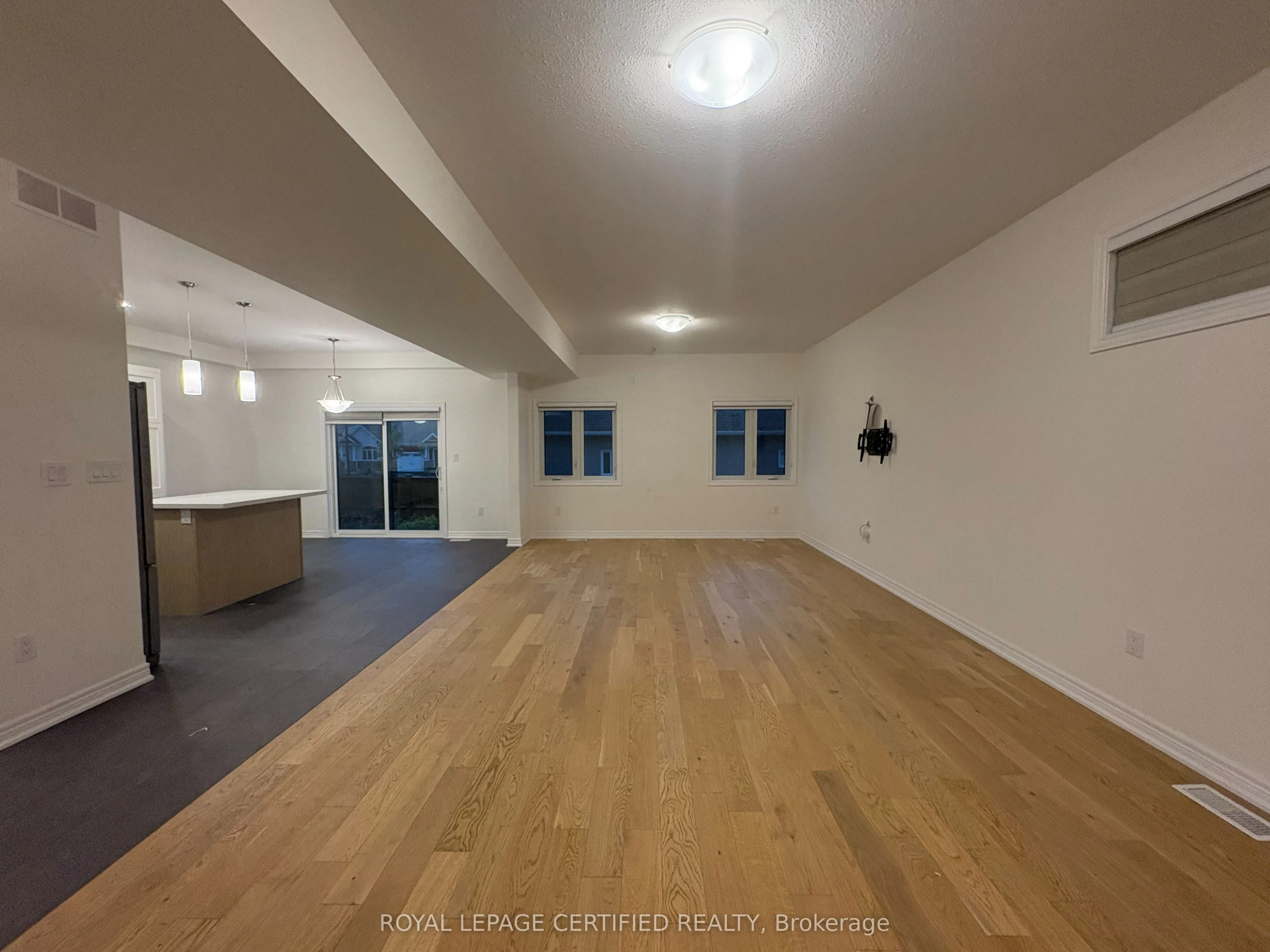 11 ALICIA Crescent