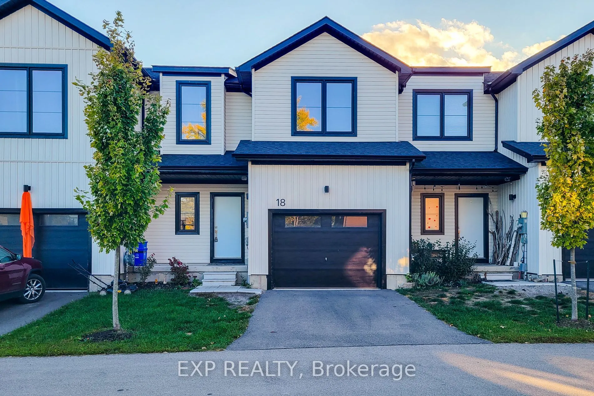 18 Trailside Drive