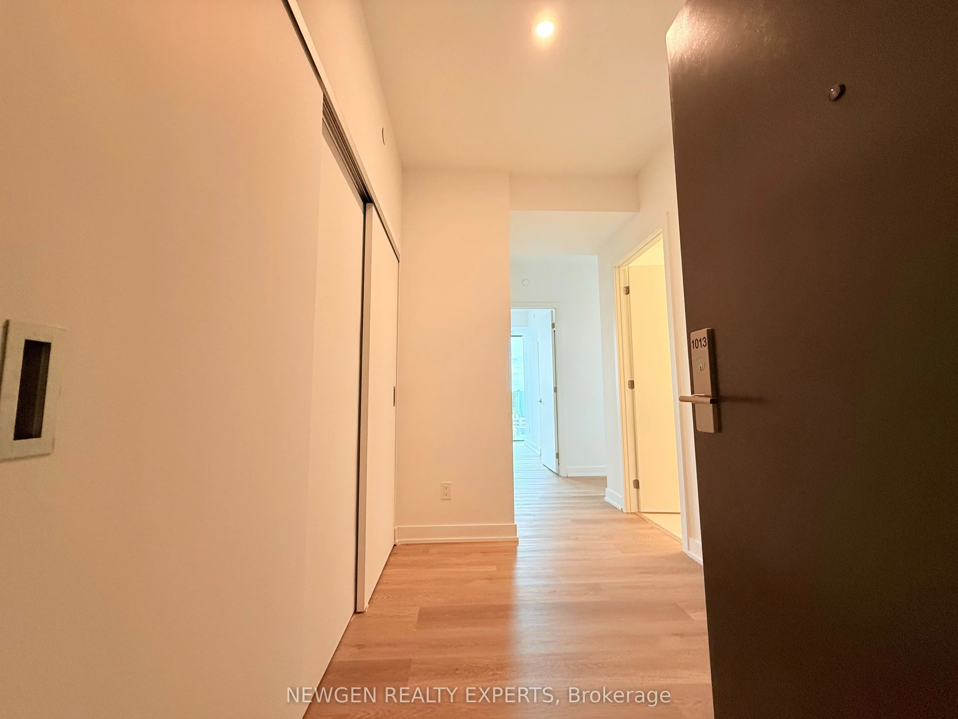 101 John Street N #1013