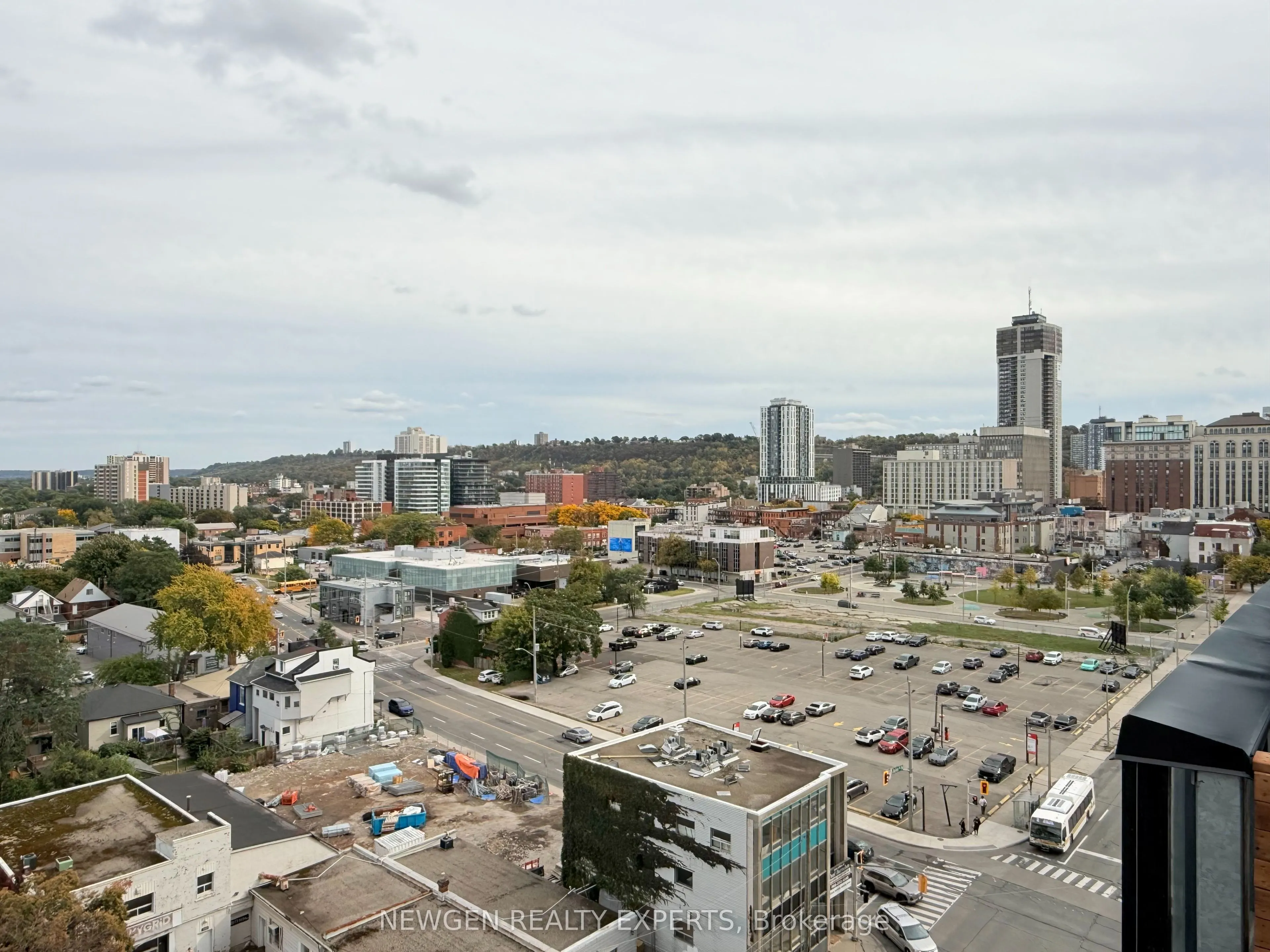 101 John Street N #1013