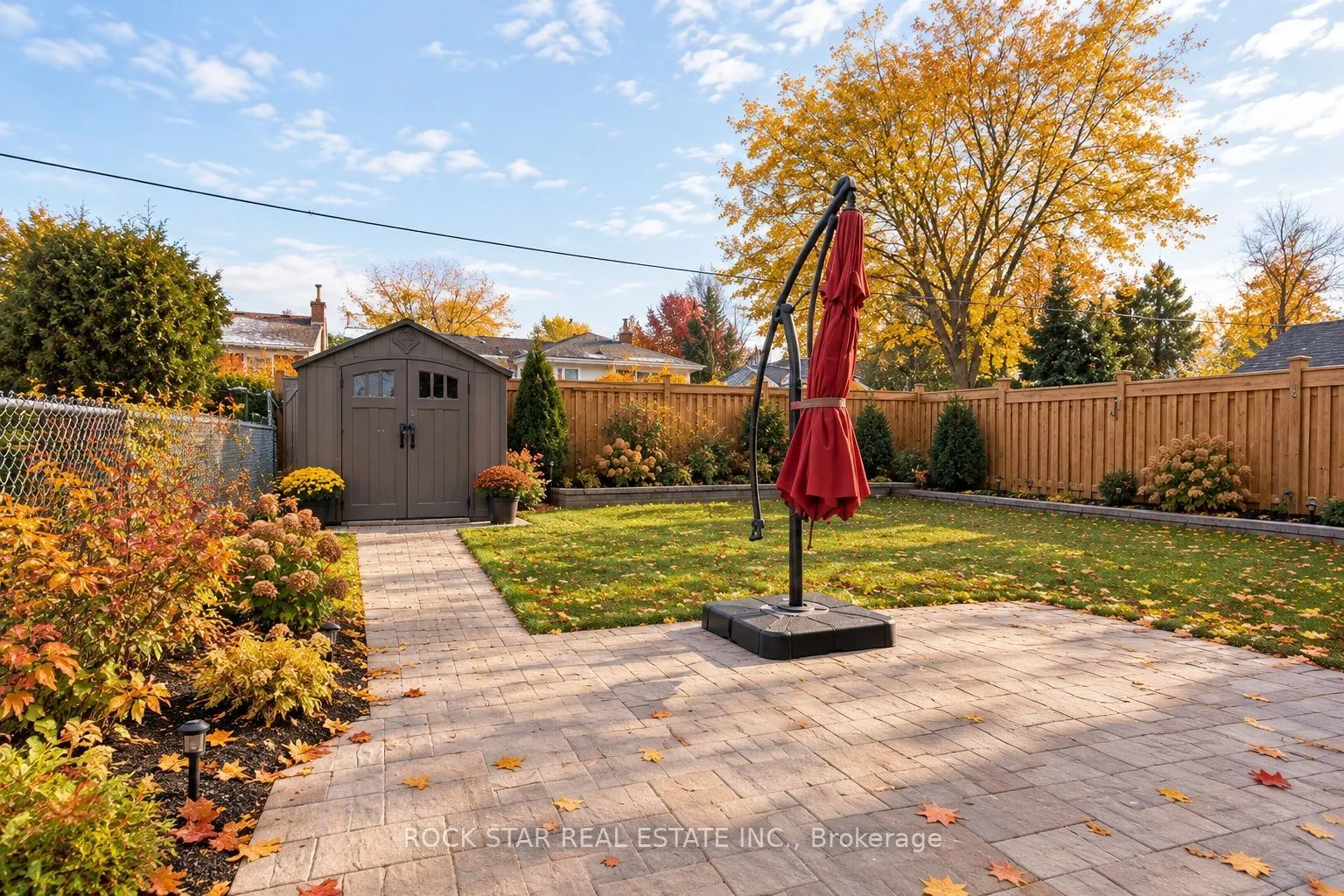 22 Fernwood Crescent