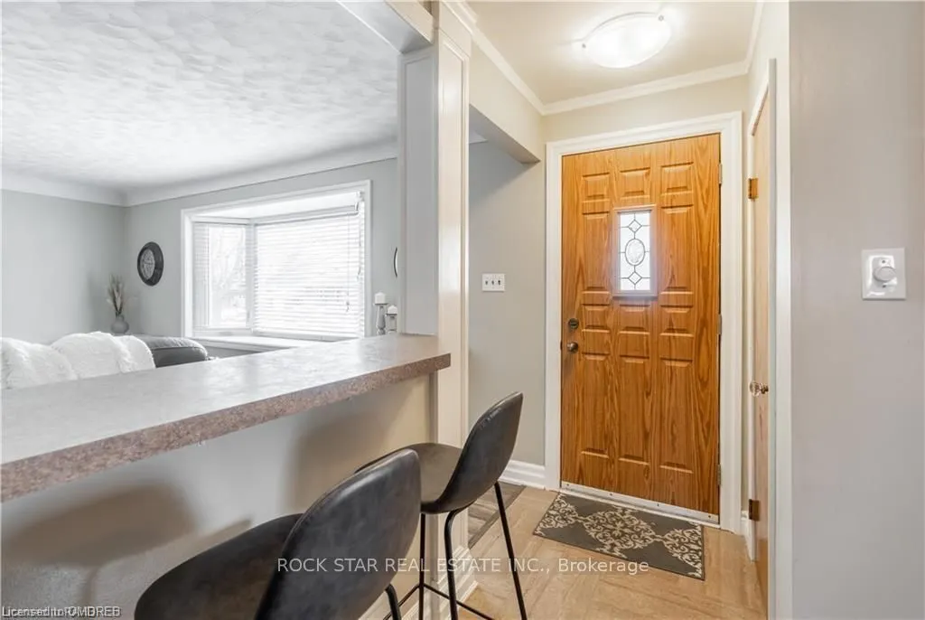 22 Fernwood Crescent