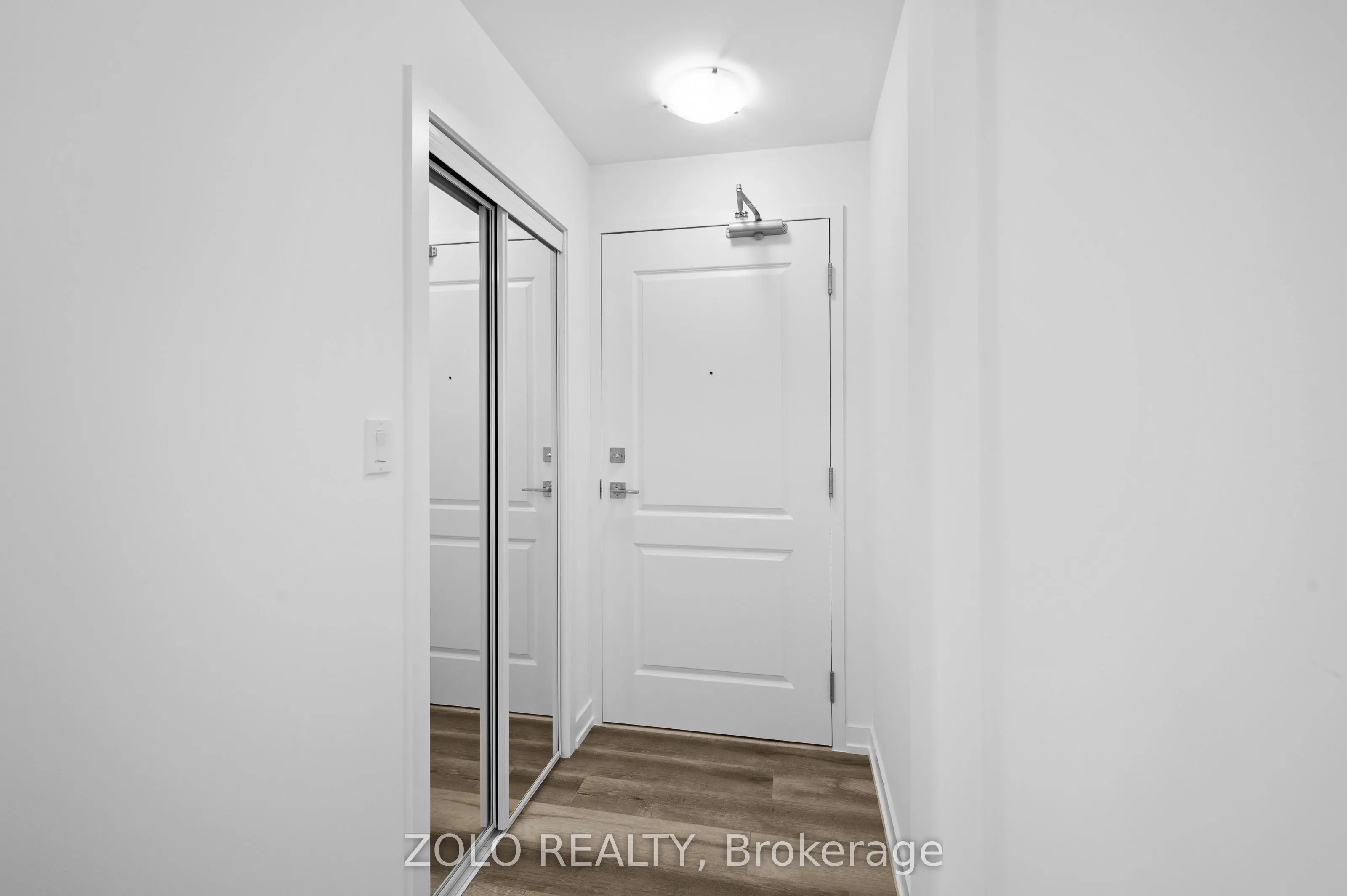 470 Dundas Street E #1011