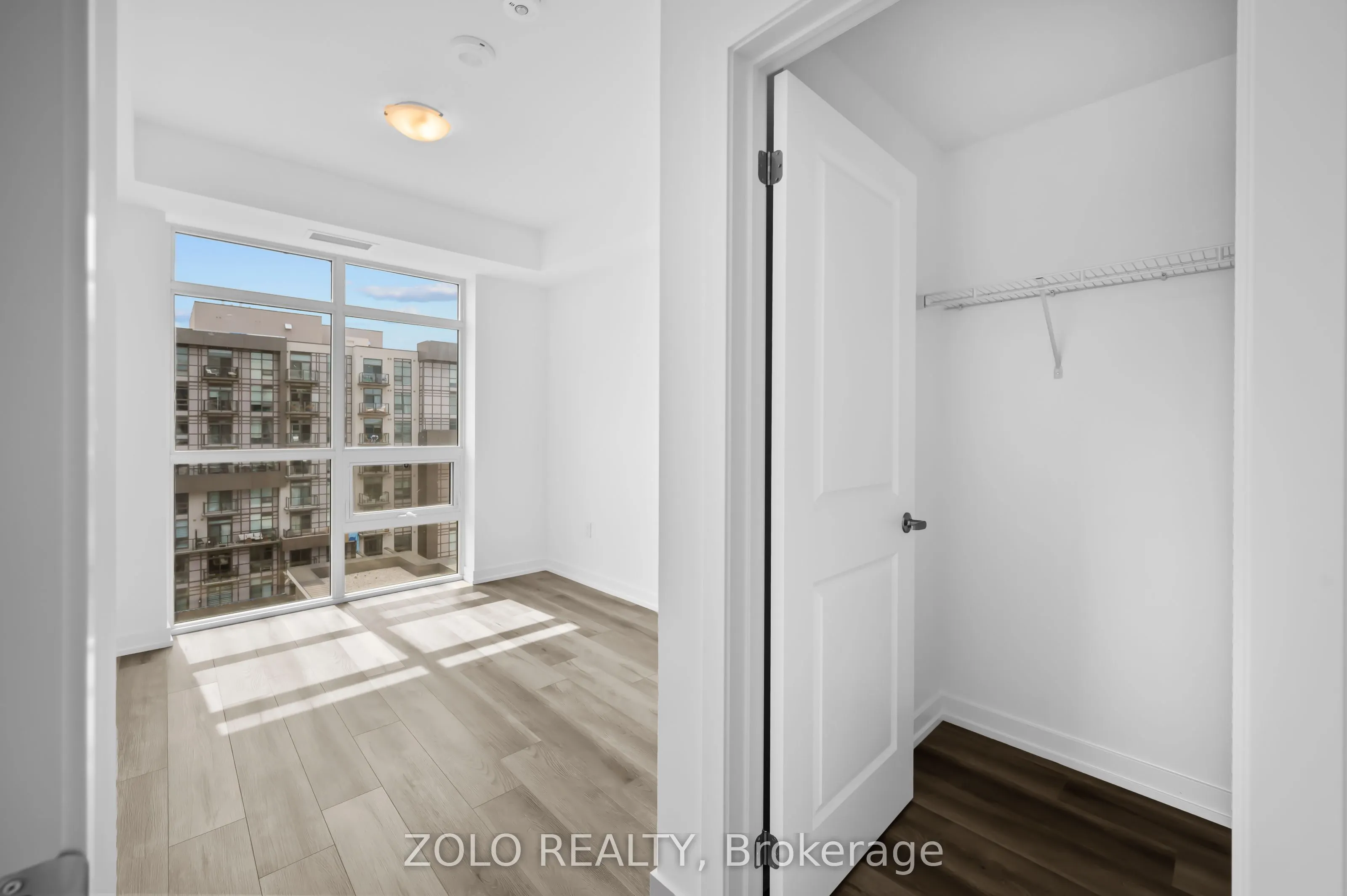 470 Dundas Street E #1011