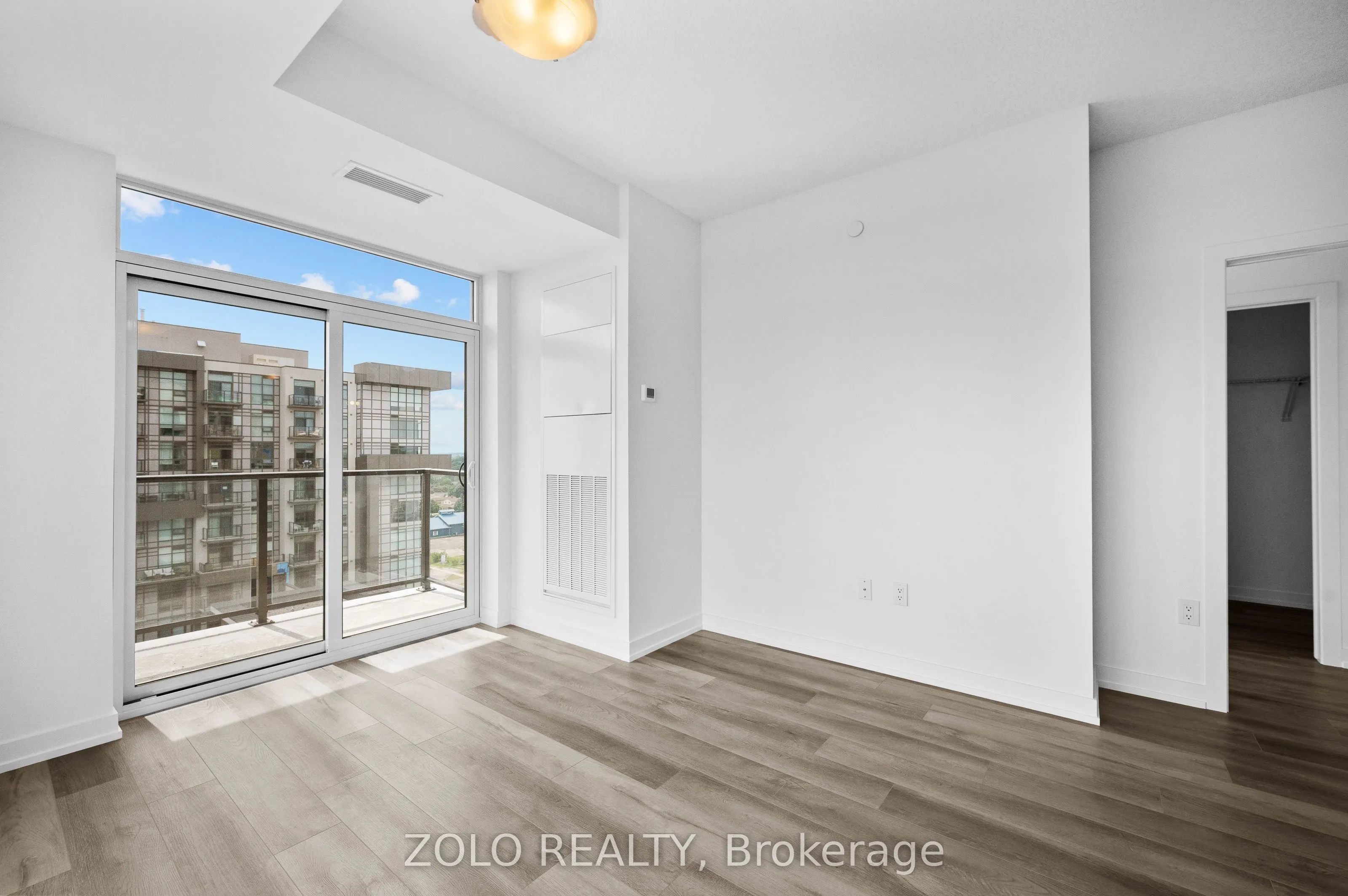 470 Dundas Street E #1011