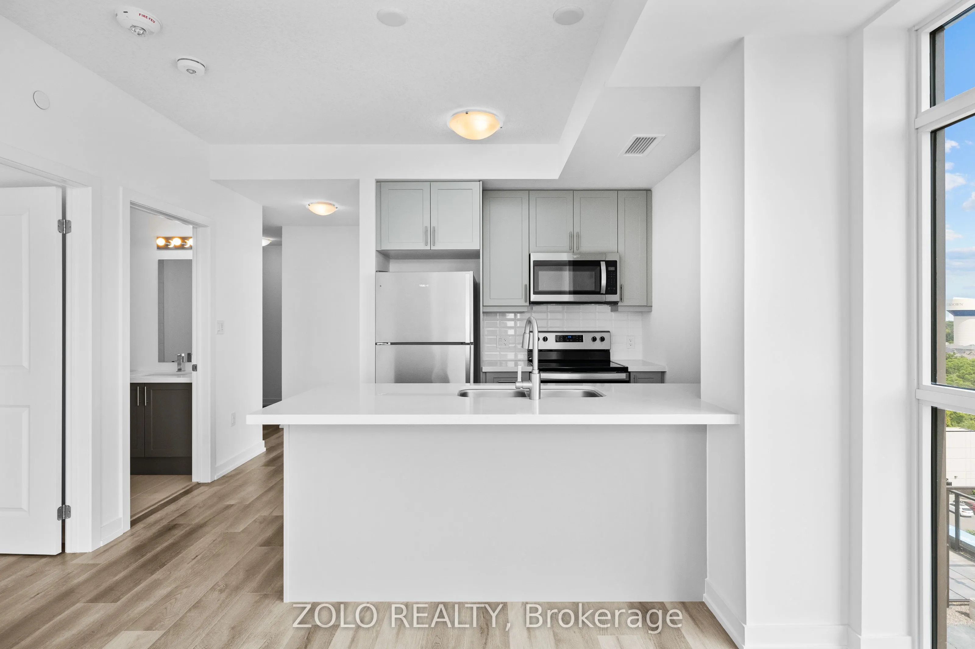 470 Dundas Street E #1011