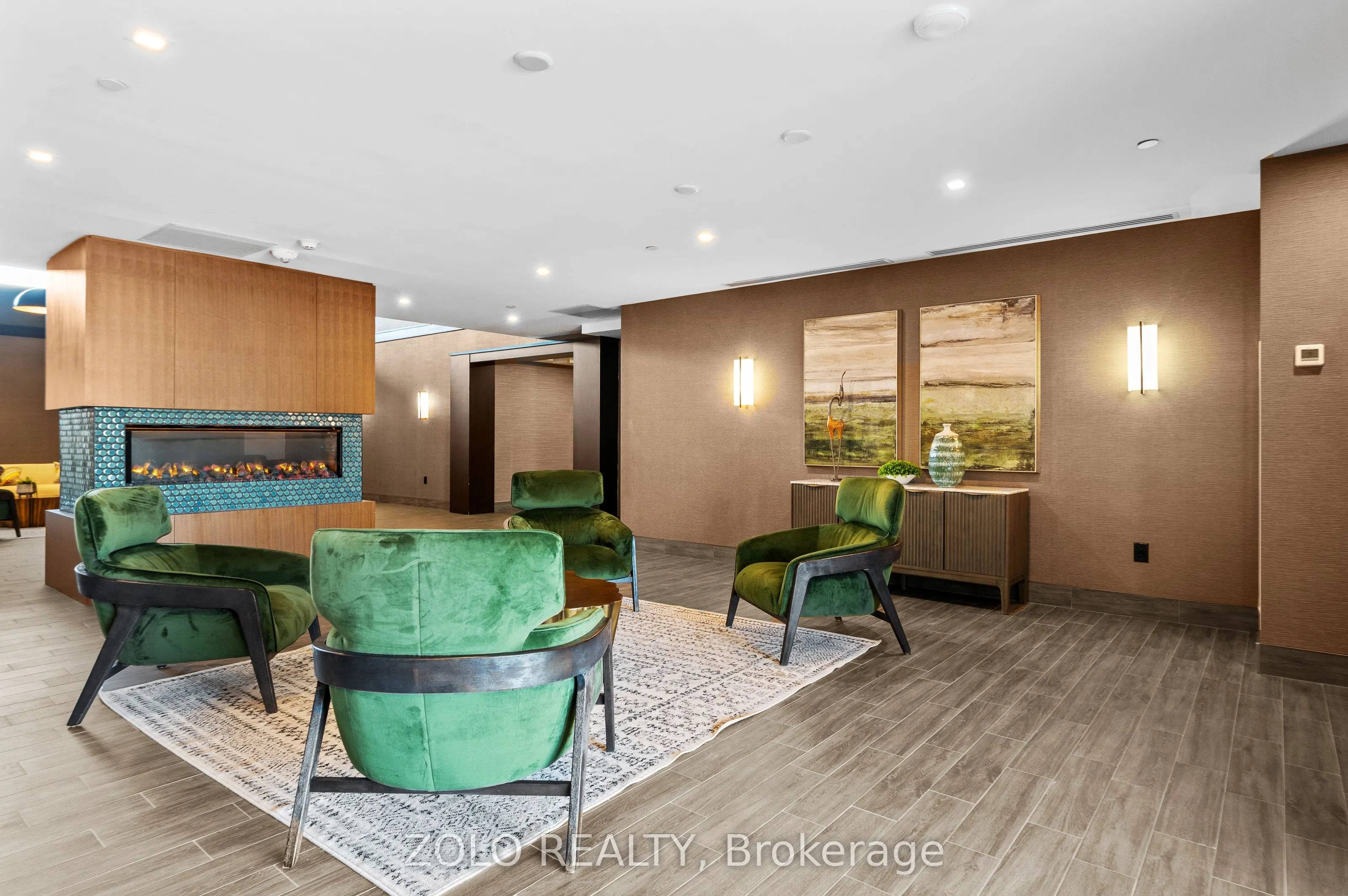 470 Dundas Street E #1011