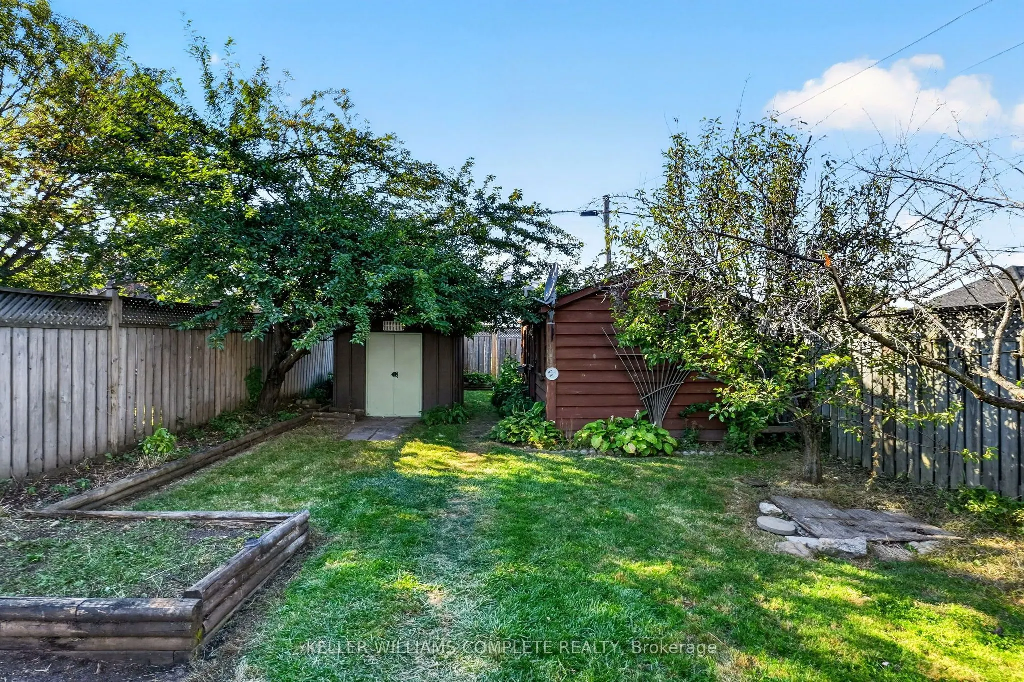 215 PALING Avenue