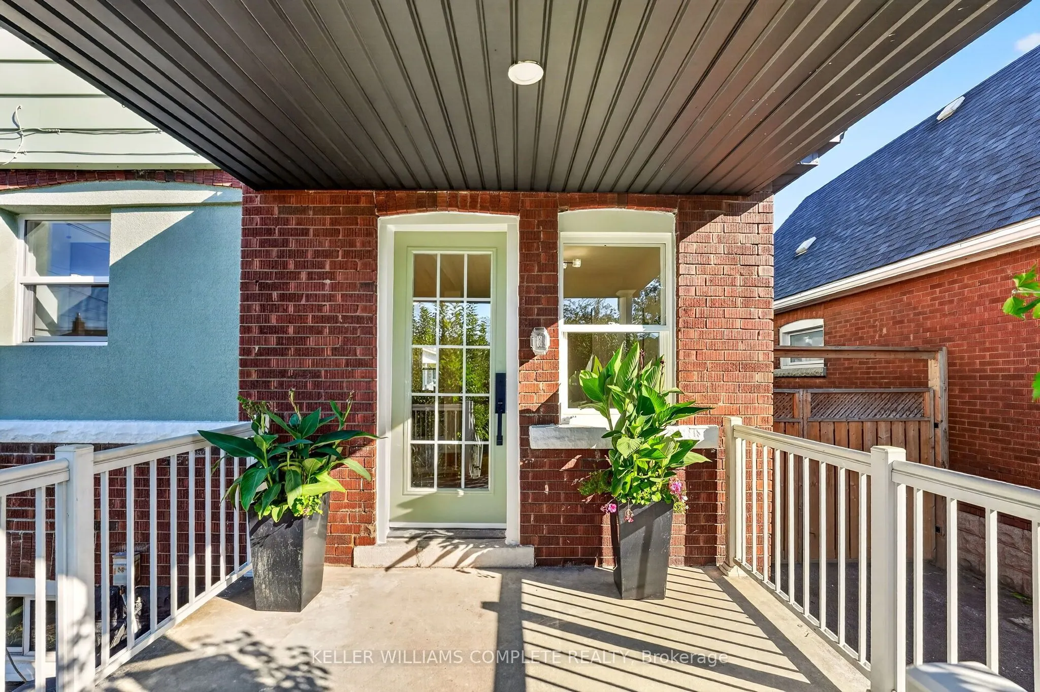 215 PALING Avenue