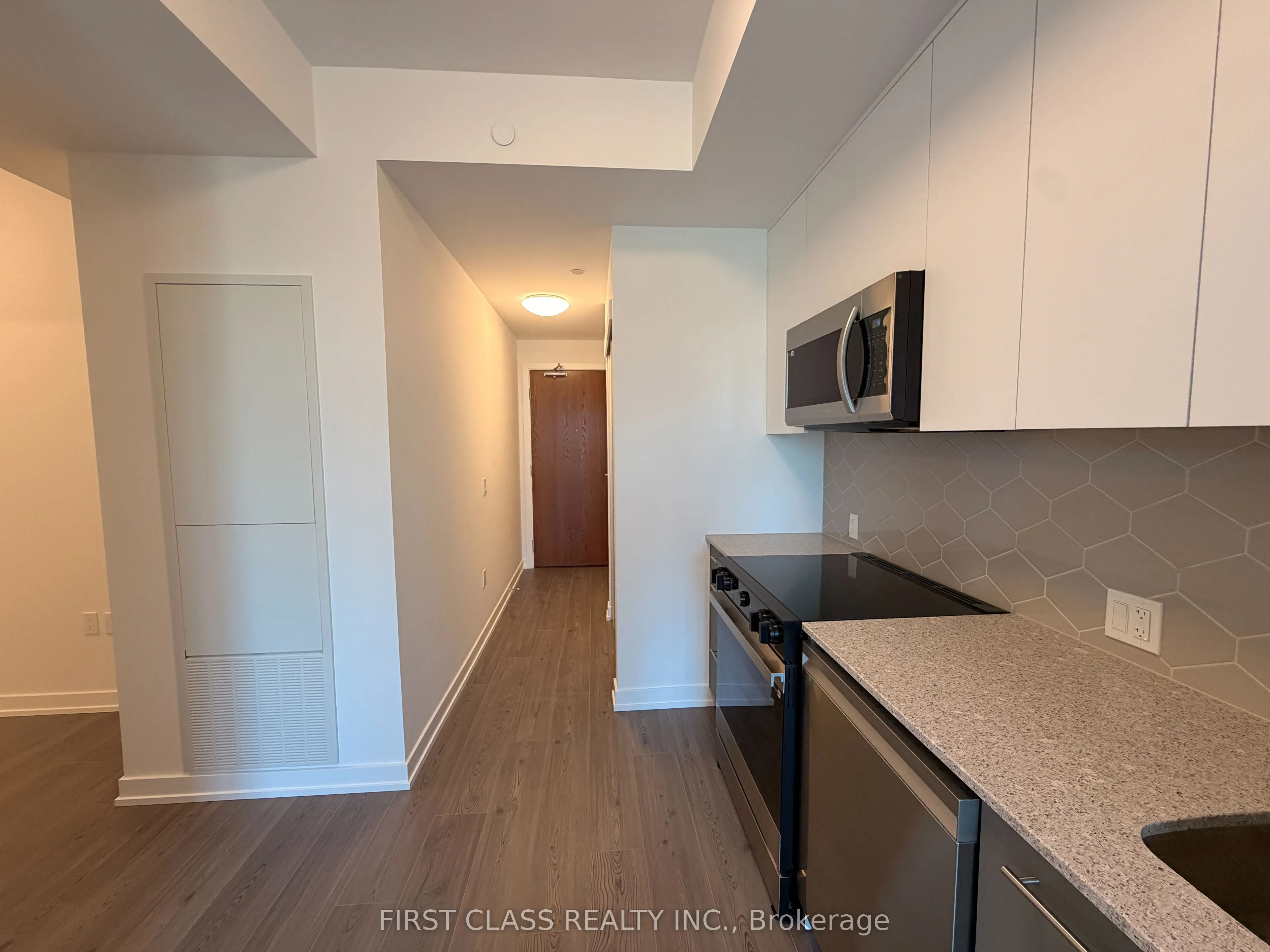 30 Francis Street S #1012