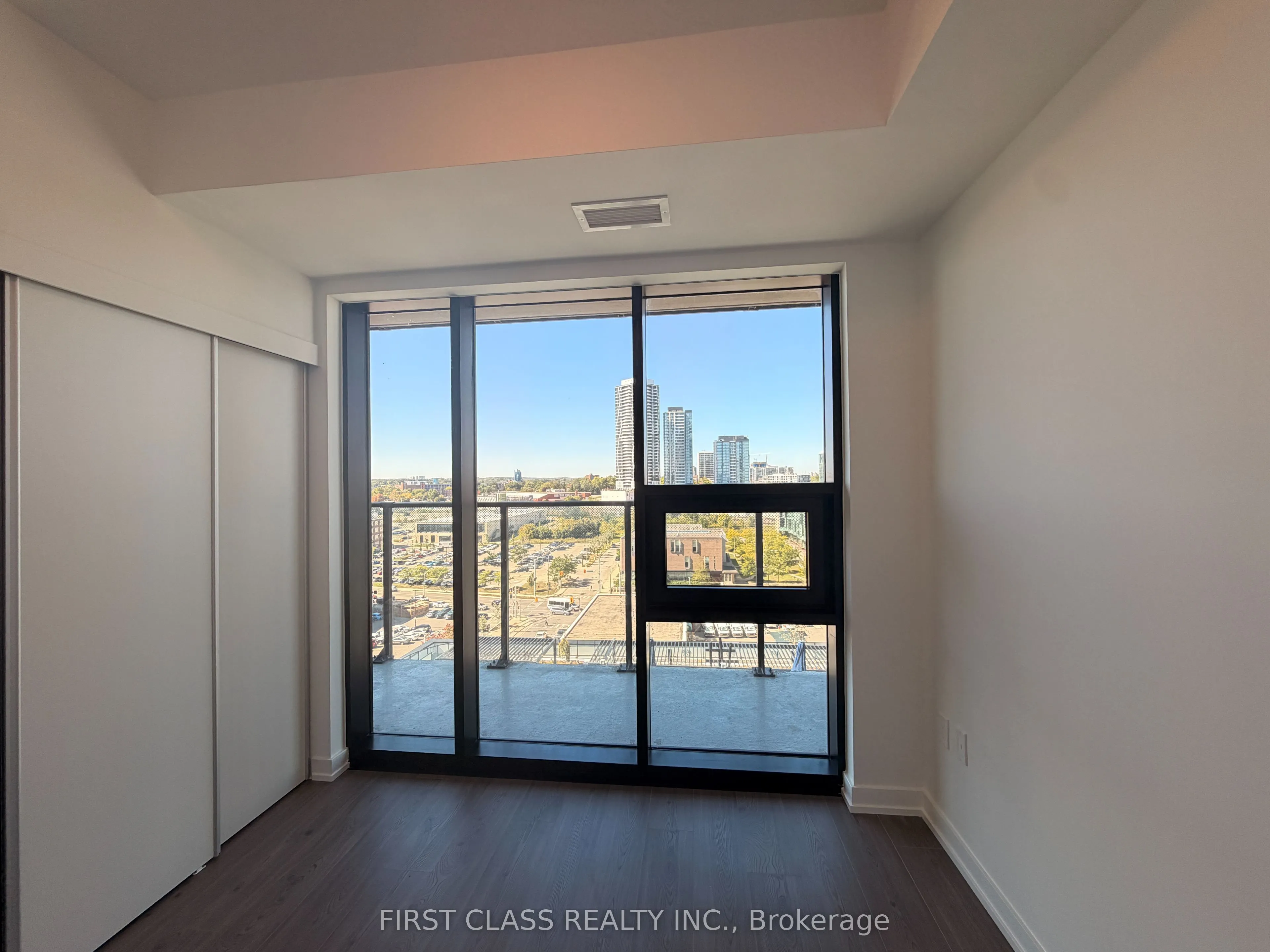 30 Francis Street S #1012