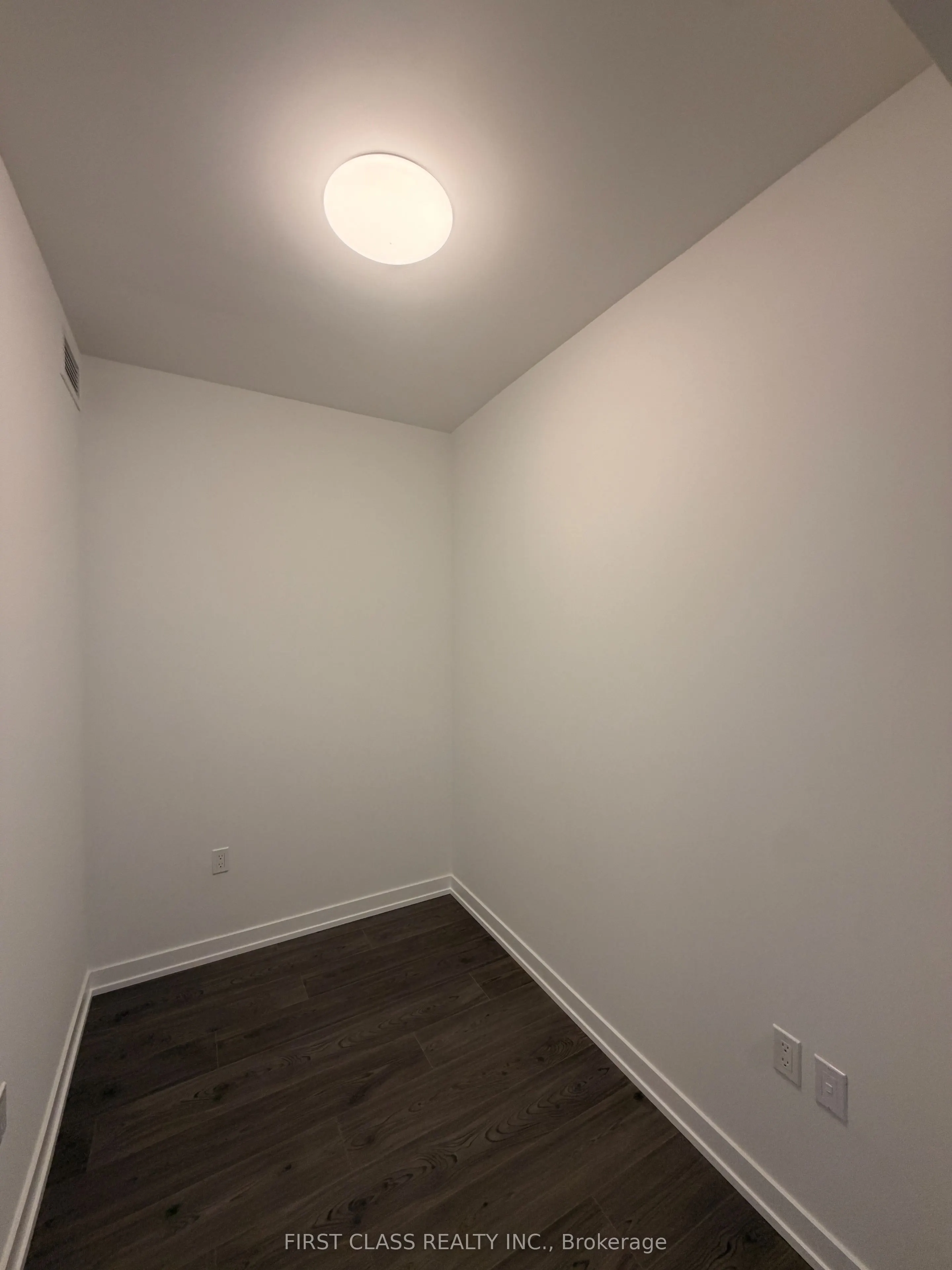 30 Francis Street S #1012