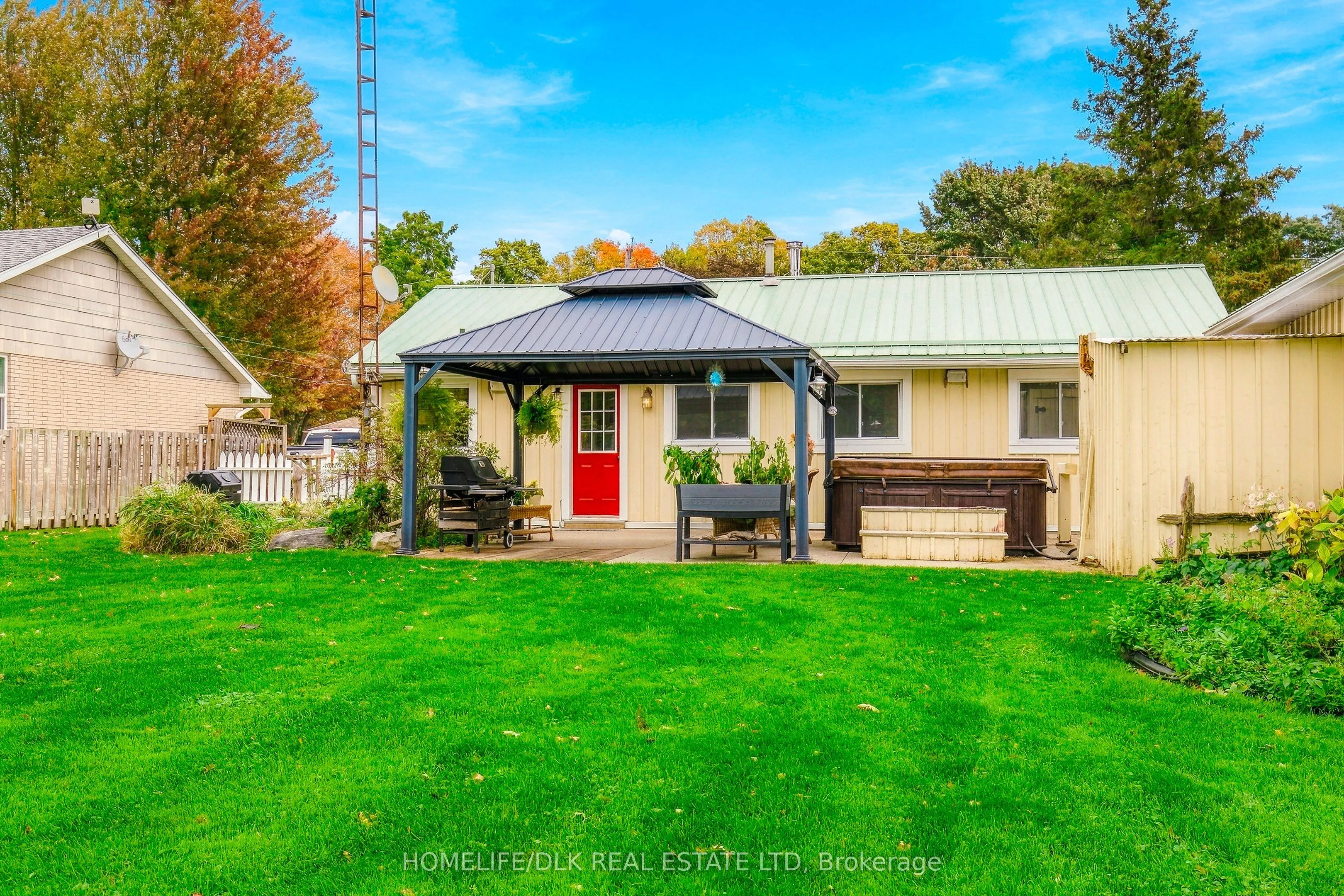 2269 Kelly's Avenue