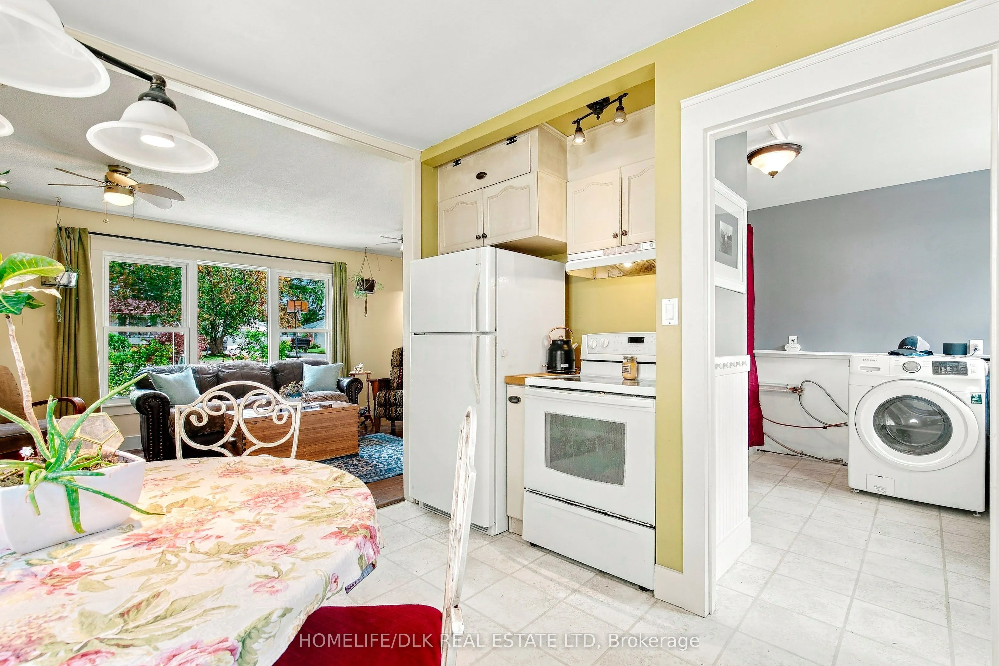 2269 Kelly's Avenue
