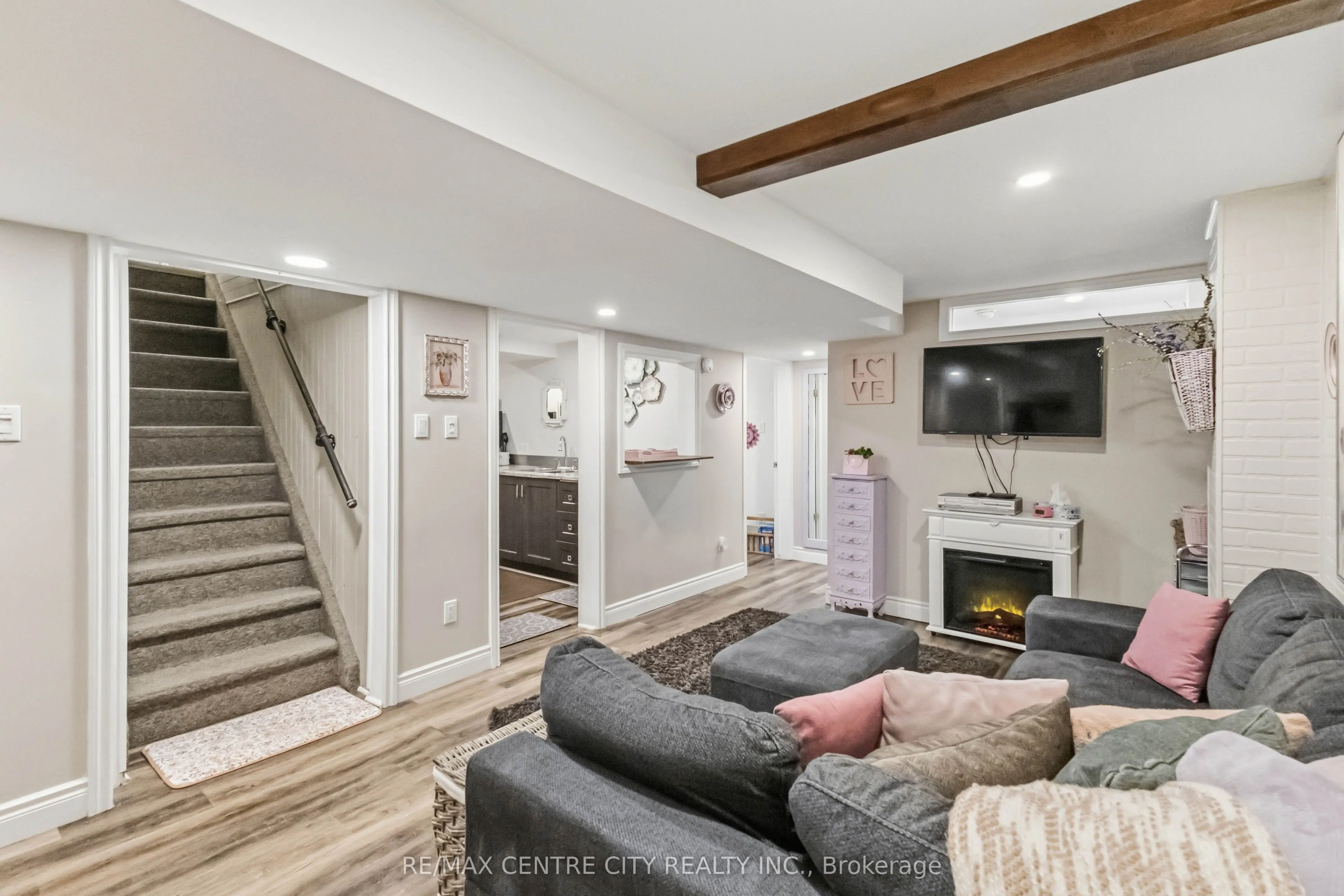 70 Brentwood Crescent