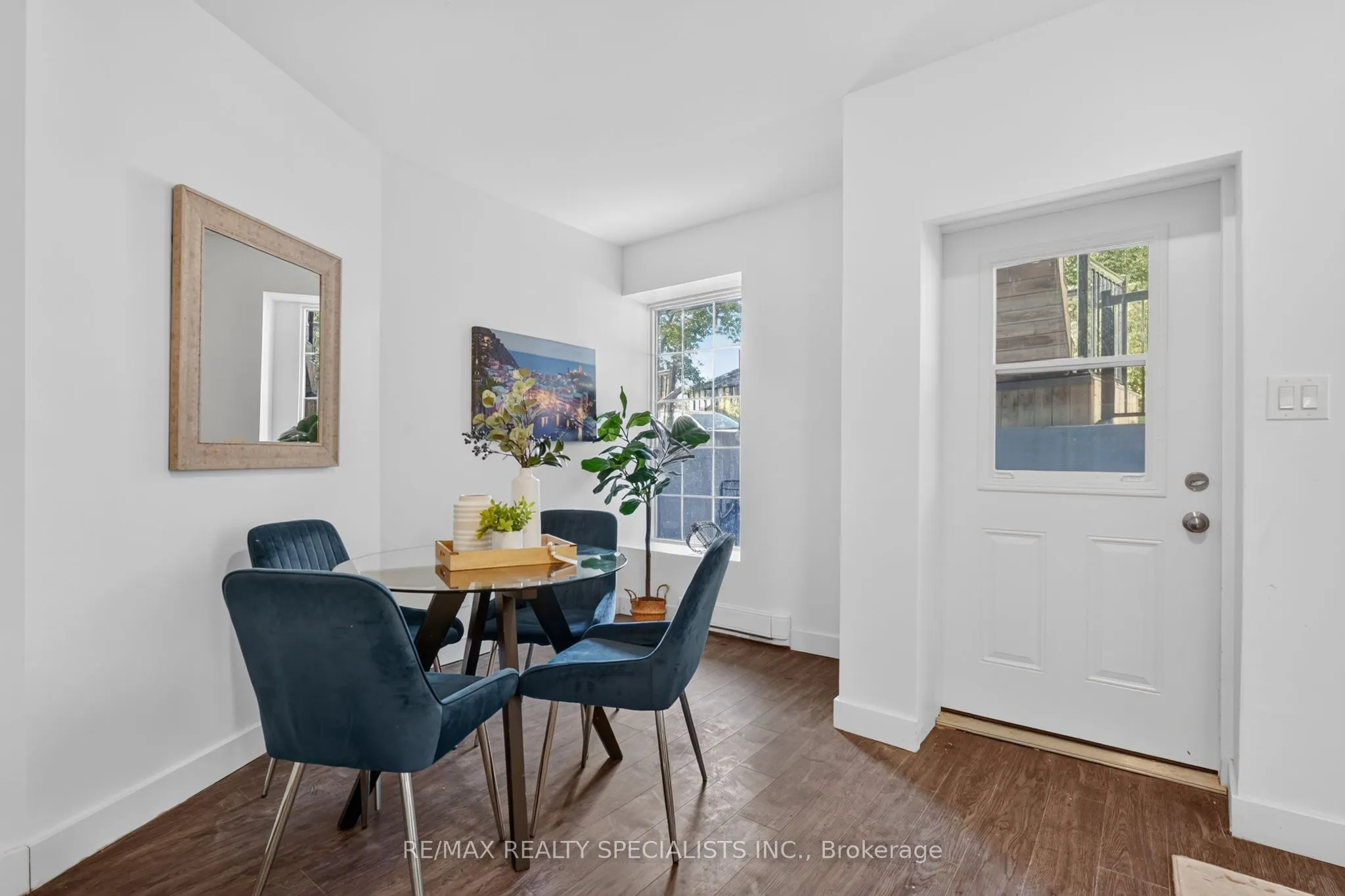 44 QUEENSTON Street #1A