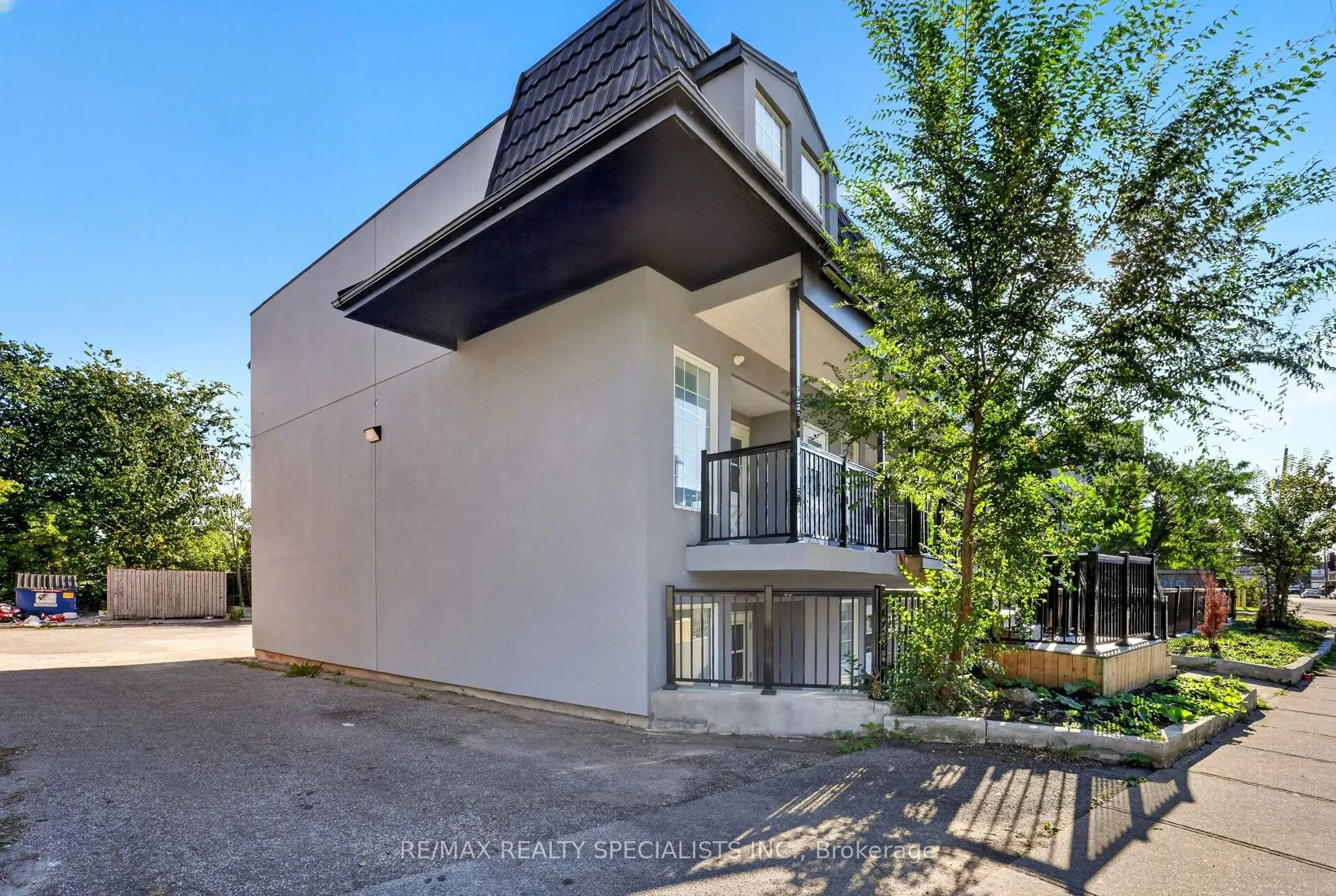 44 QUEENSTON Street #1A