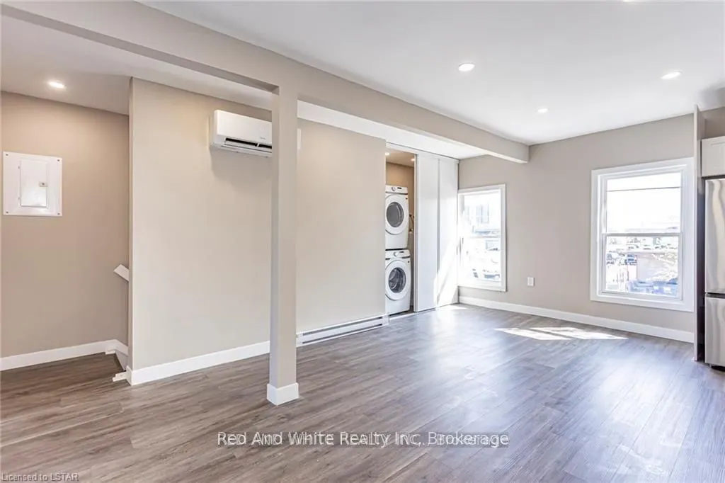 279 William Street #2 Upper