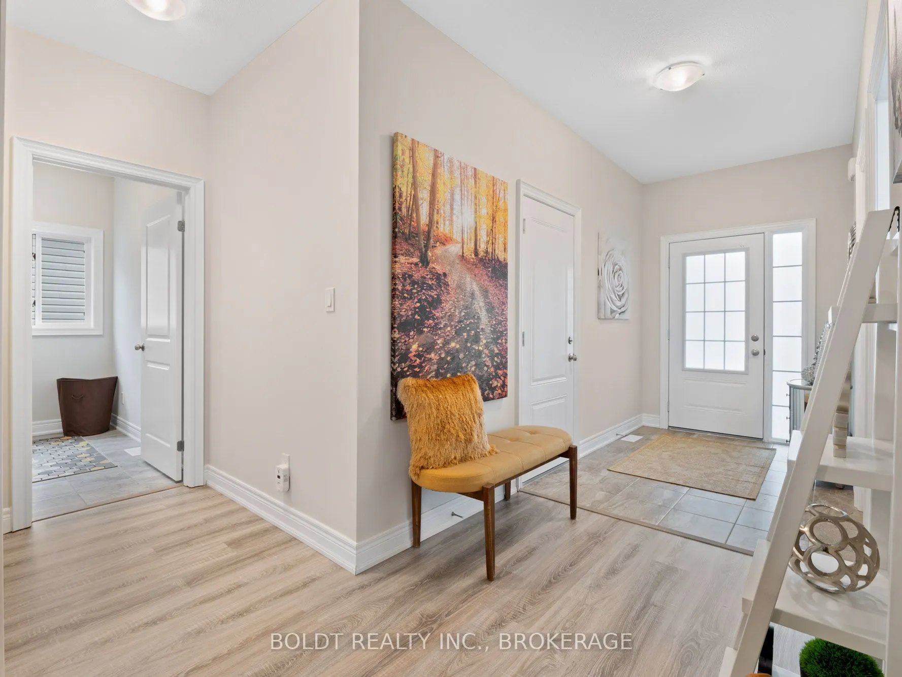 412 Hummel Crescent