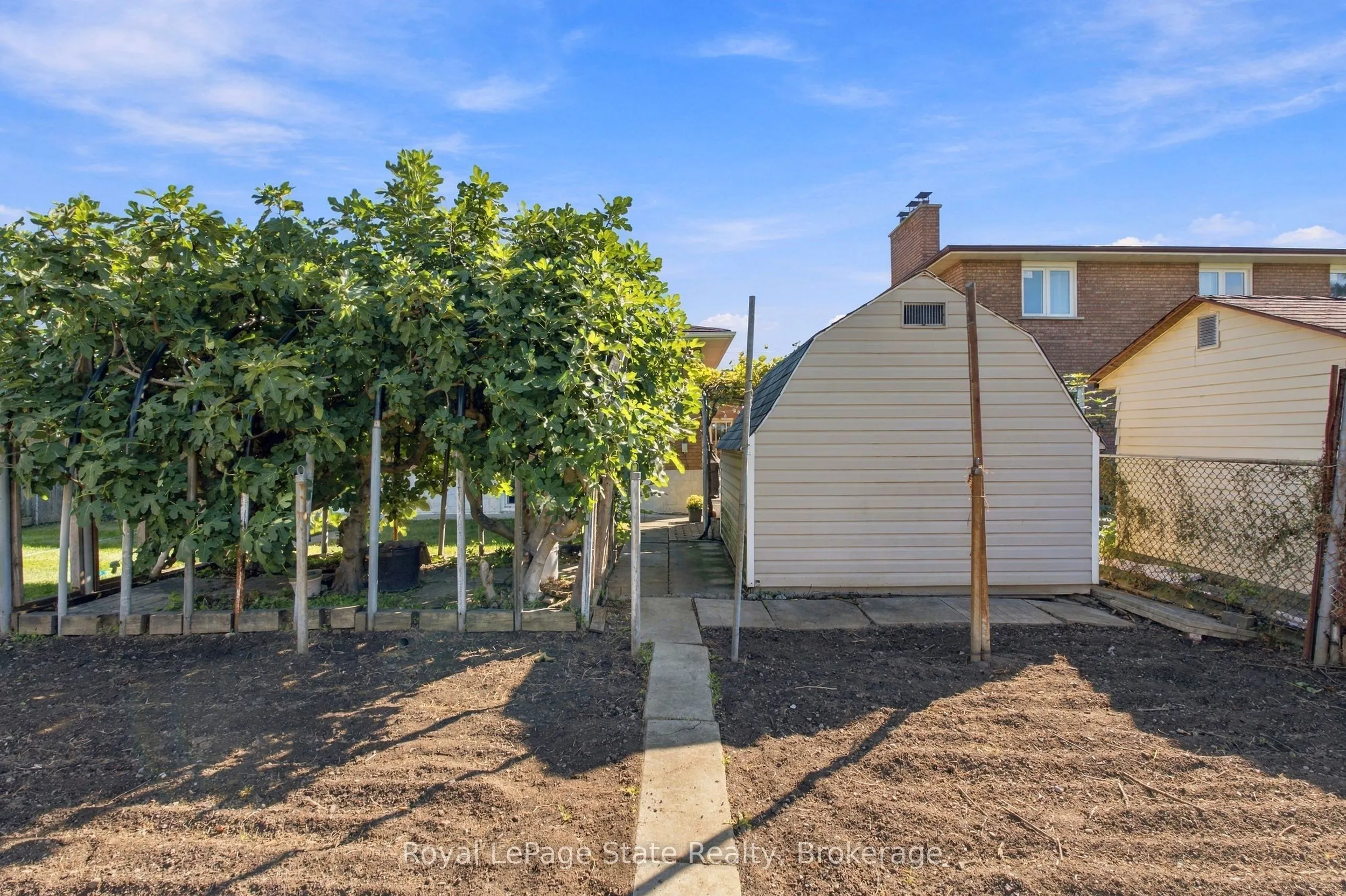 79 Oakland Drive