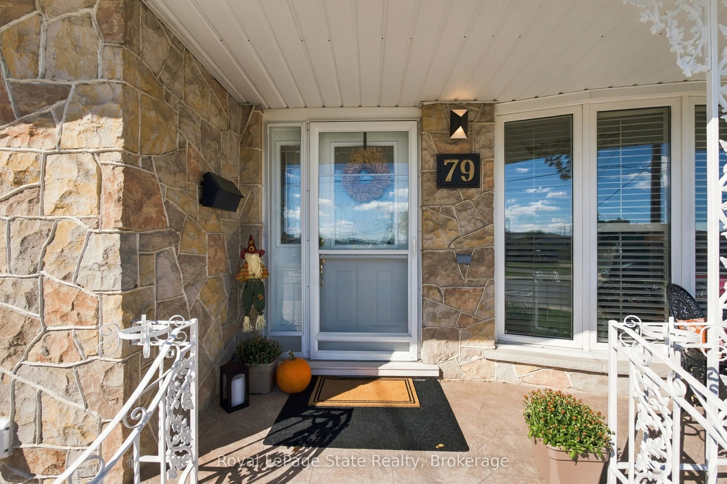 79 Oakland Drive
