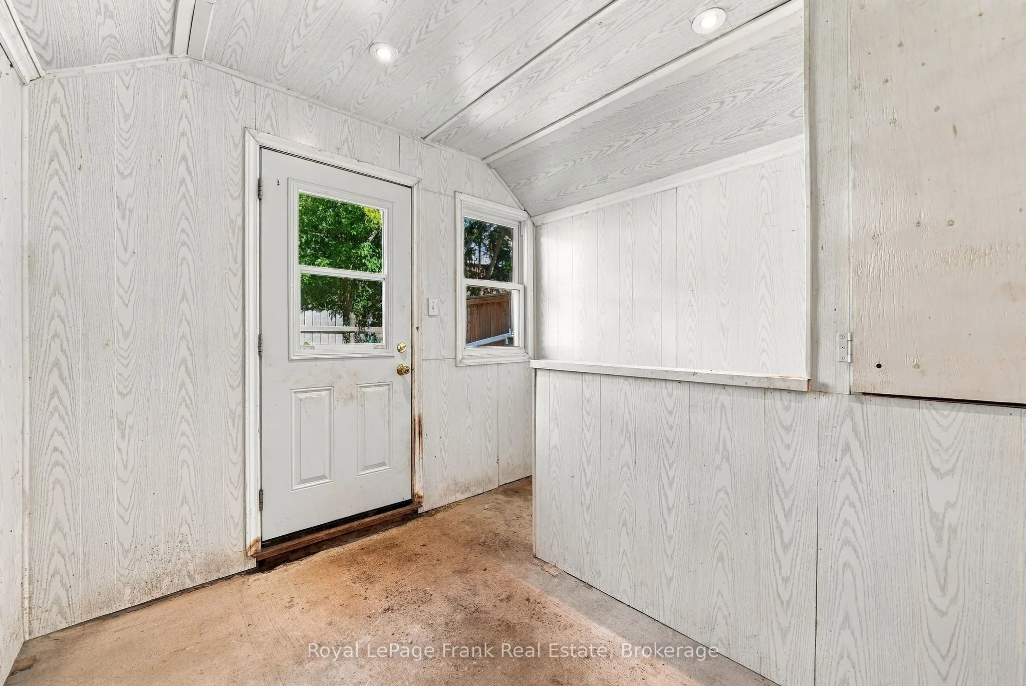 492 Hopkins Avenue