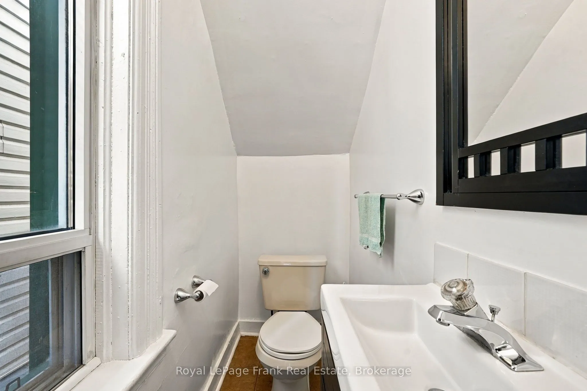 492 Hopkins Avenue