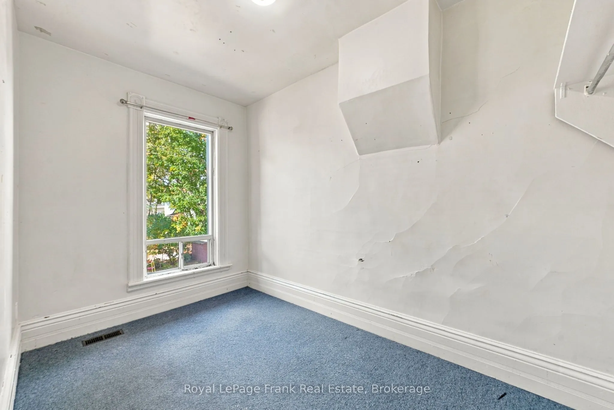 492 Hopkins Avenue