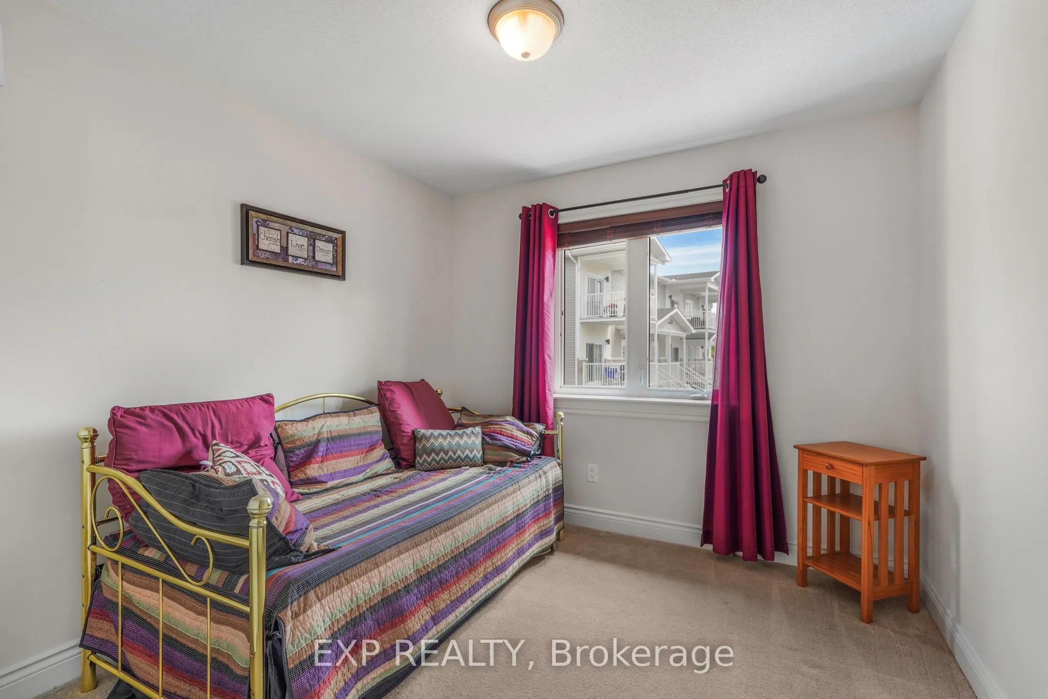 224 Topaze Crescent