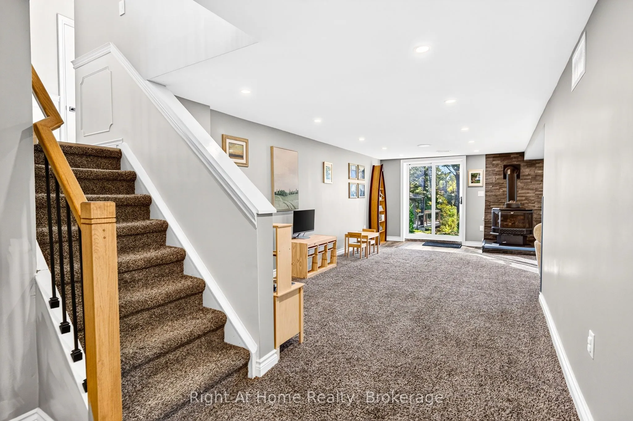 23 Laurendale Avenue
