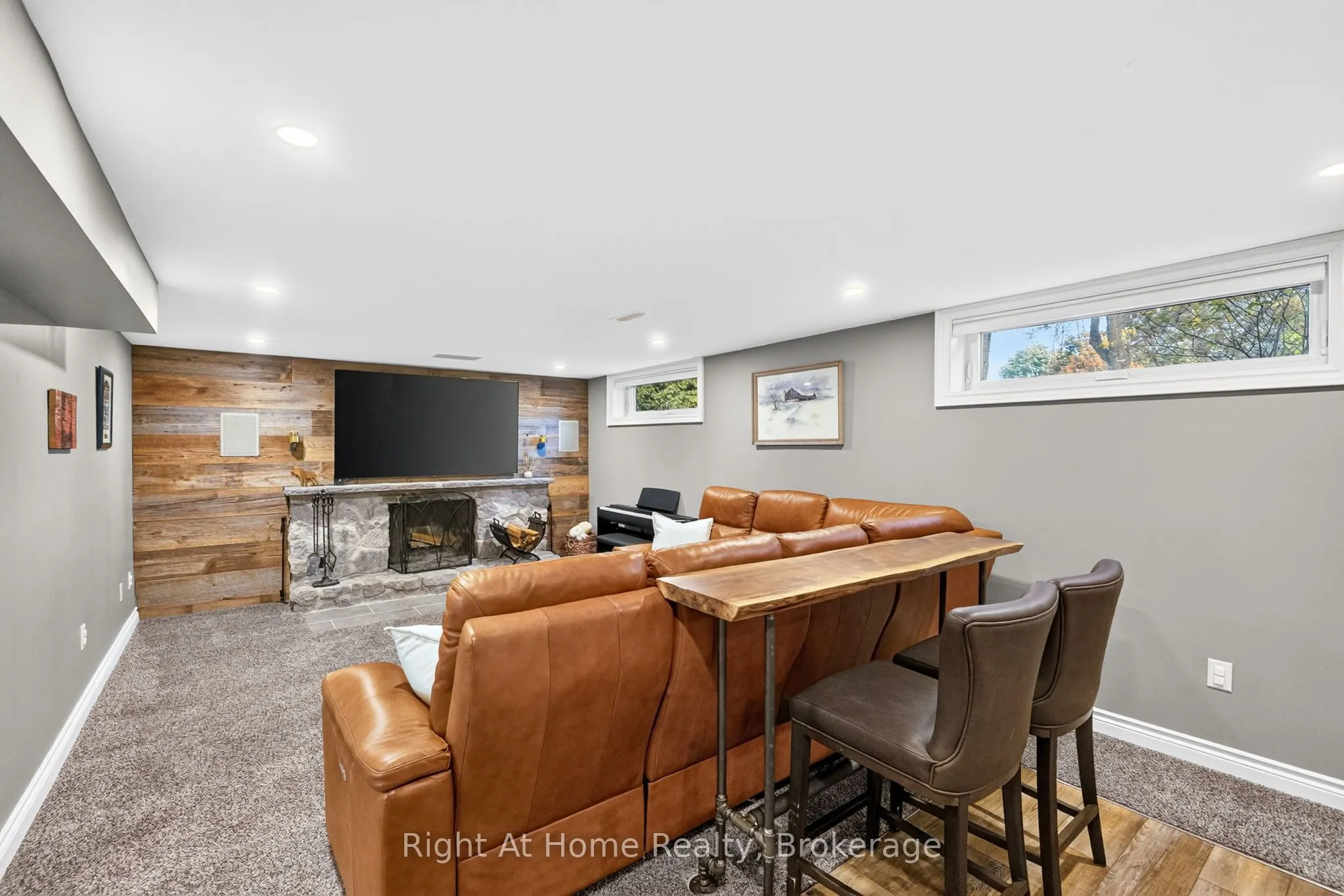 23 Laurendale Avenue