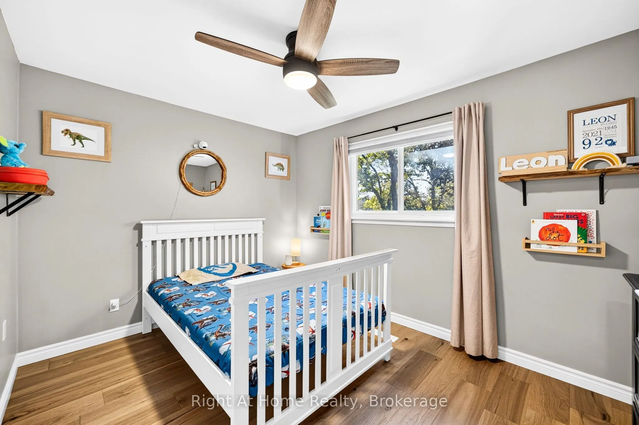 23 Laurendale Avenue