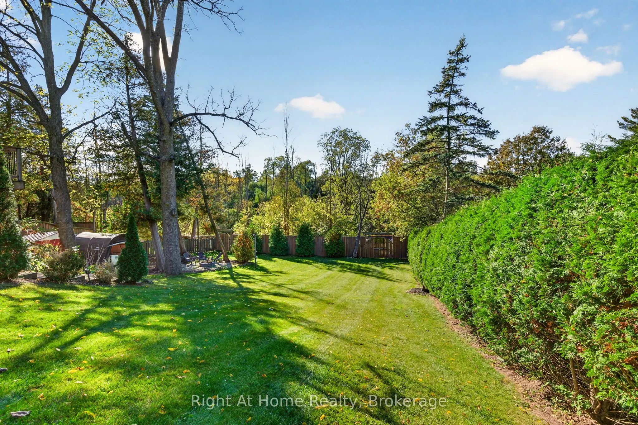 23 Laurendale Avenue